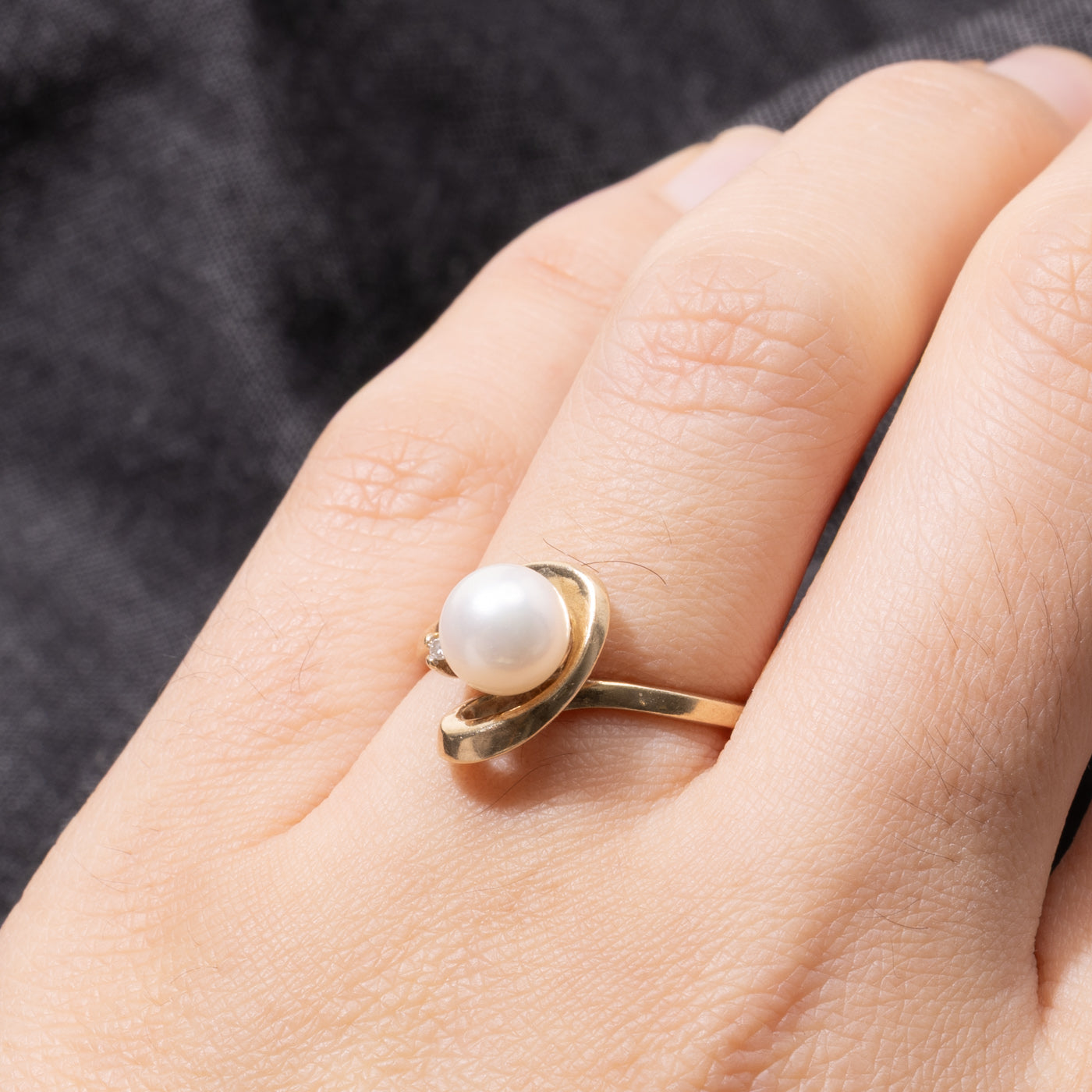 10k Pearl & Diamond Abstract Ring | SZ 6.5