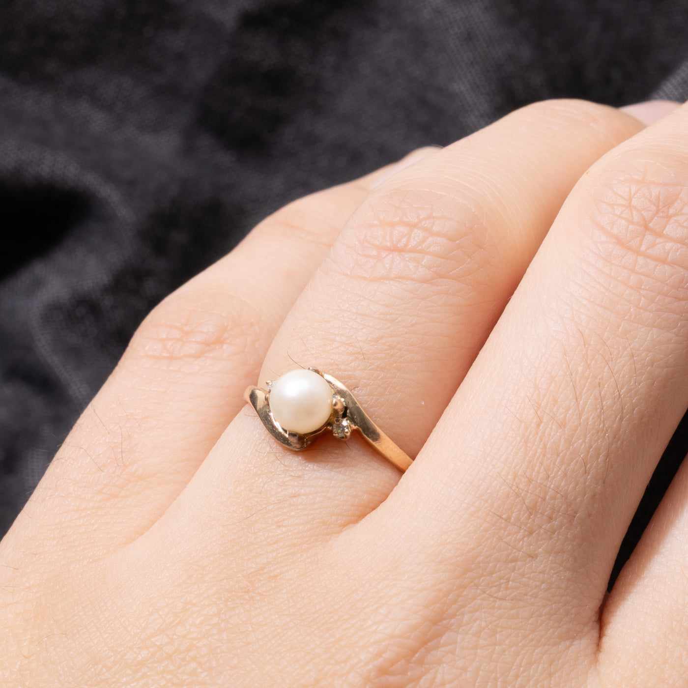 10k Pearl & Diamond Bypass Ring | SZ 5