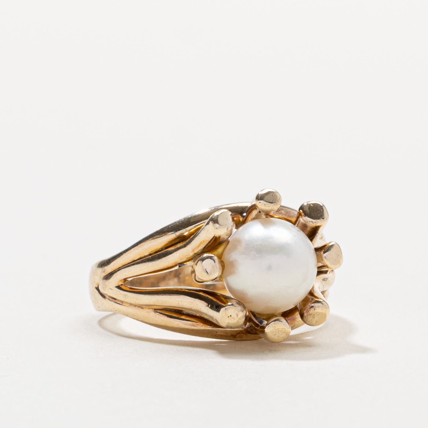 10k Pearl Grooved Cocktail Ring | SZ 6