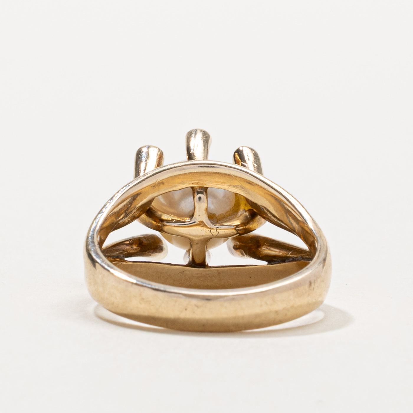 10k Pearl Grooved Cocktail Ring | SZ 6