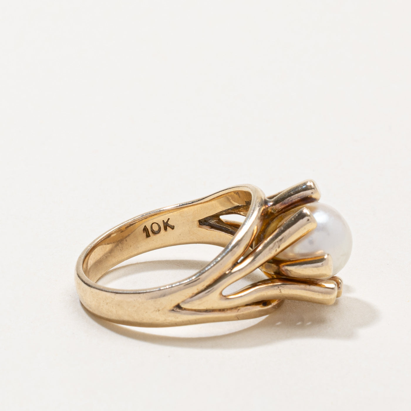 10k Pearl Grooved Cocktail Ring | SZ 6