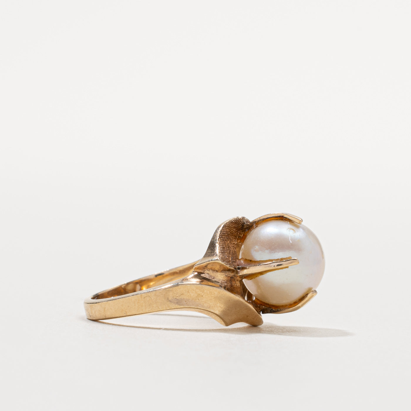 10k Prong Set Pearl Bypass Ring | SZ 6.75