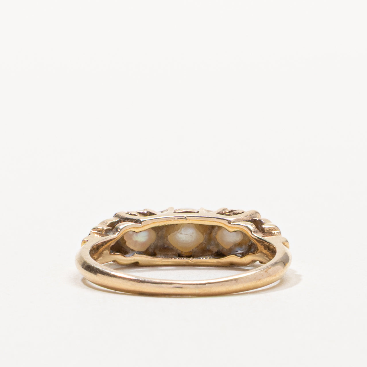 Vintage Canadian Three Stone Pearl Ring | SZ 4