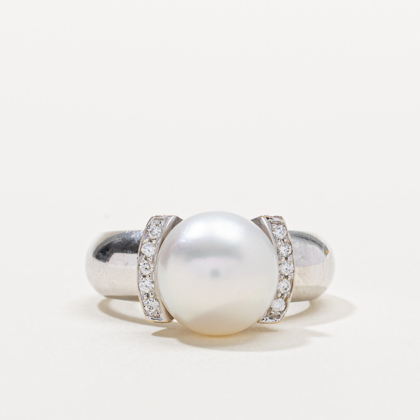 優　ビーズリング 18k Pearl & Diamond Accented Ring | SZ 6.5