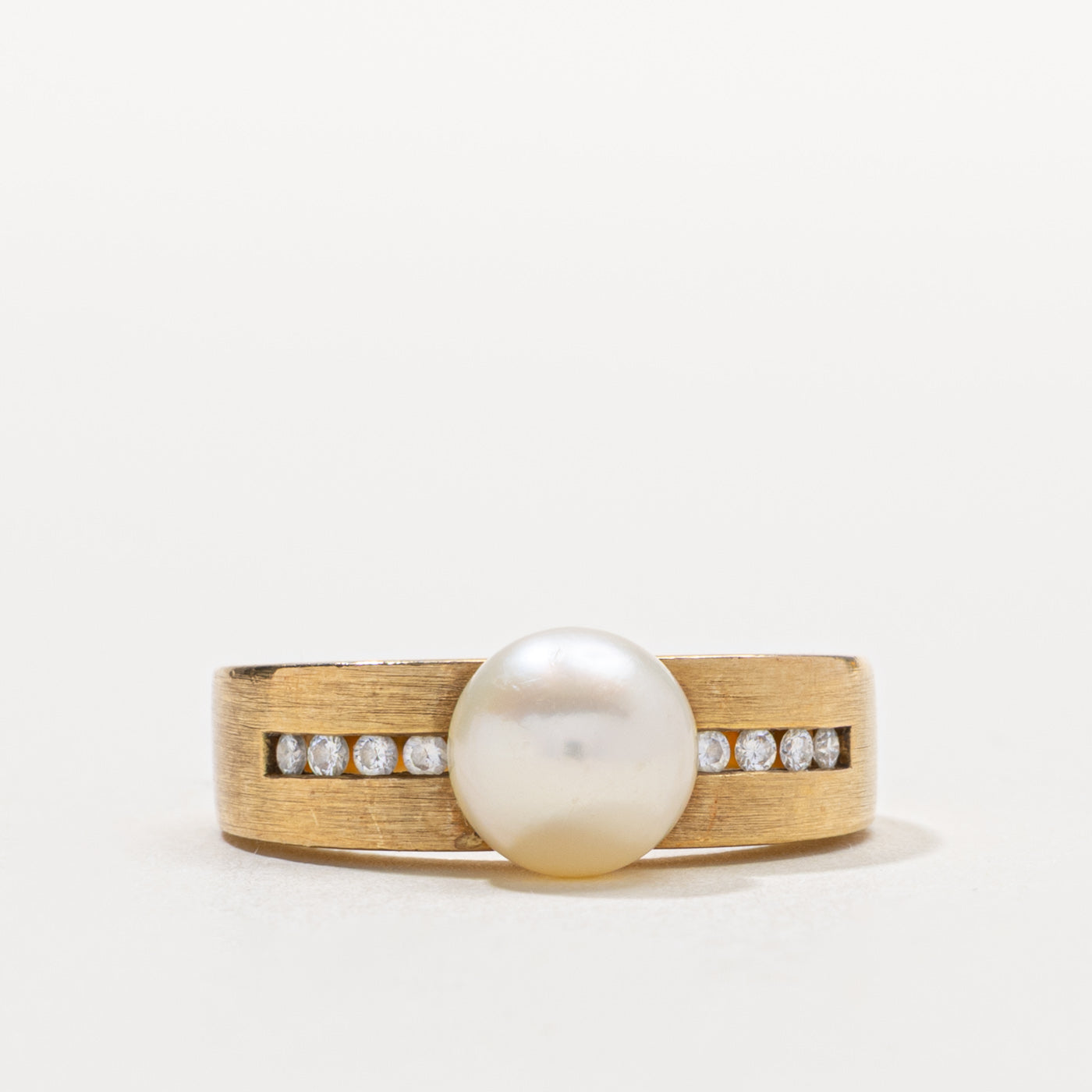 18k Pearl & Channel Set Diamond Ring | SZ 7.5
