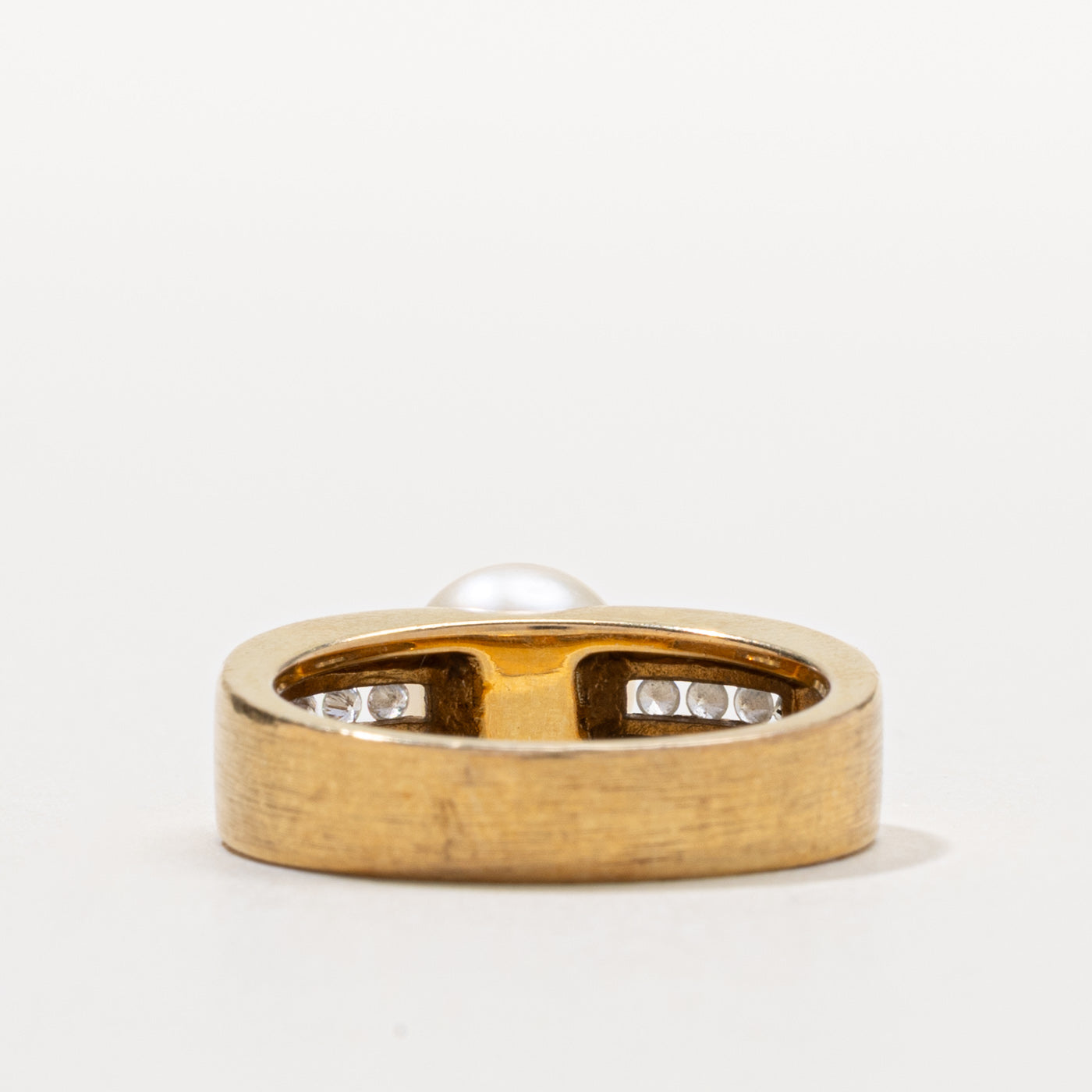 18k Pearl & Channel Set Diamond Ring | SZ 7.5
