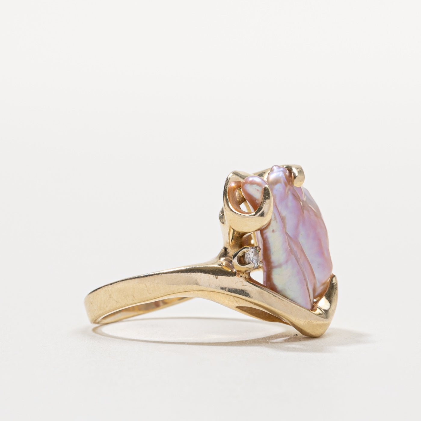 14k Baroque Pearl & Diamond Ring | SZ 7.5