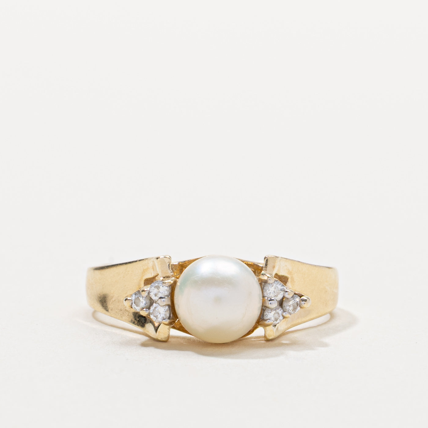 14k Pearl & Diamond Accented Ring | SZ 7.25