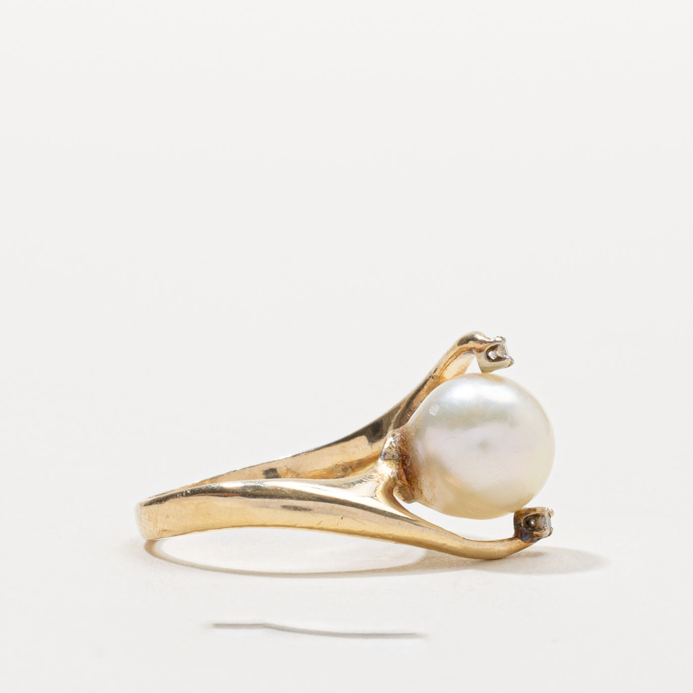 14k Pearl & Diamond Abstract Bypass Ring | SZ 4.5
