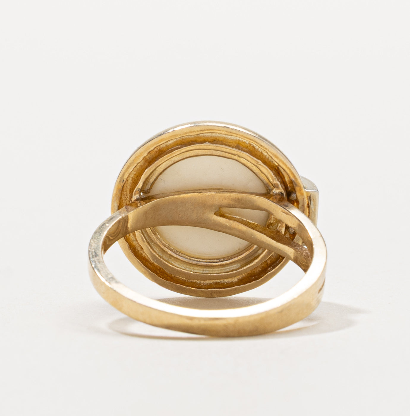 10k Mother of Pearl & Diamond Cocktail Ring | SZ 6.5