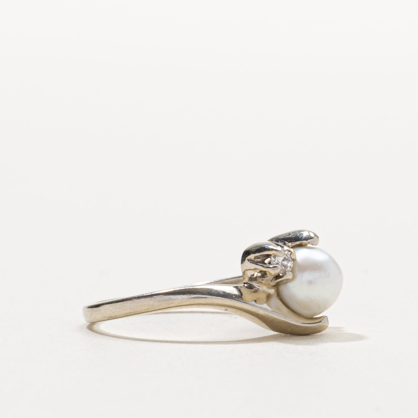 'Courtship' 10k Pearl & Diamond Accented Bypass Ring | SZ 6.5