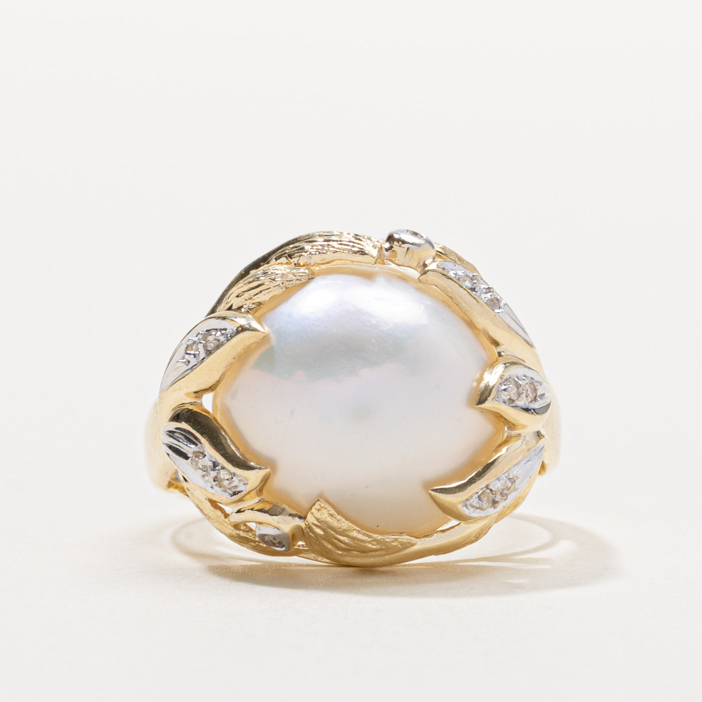 14k Mabé Pearl Floral Cocktail Ring | SZ 8.25