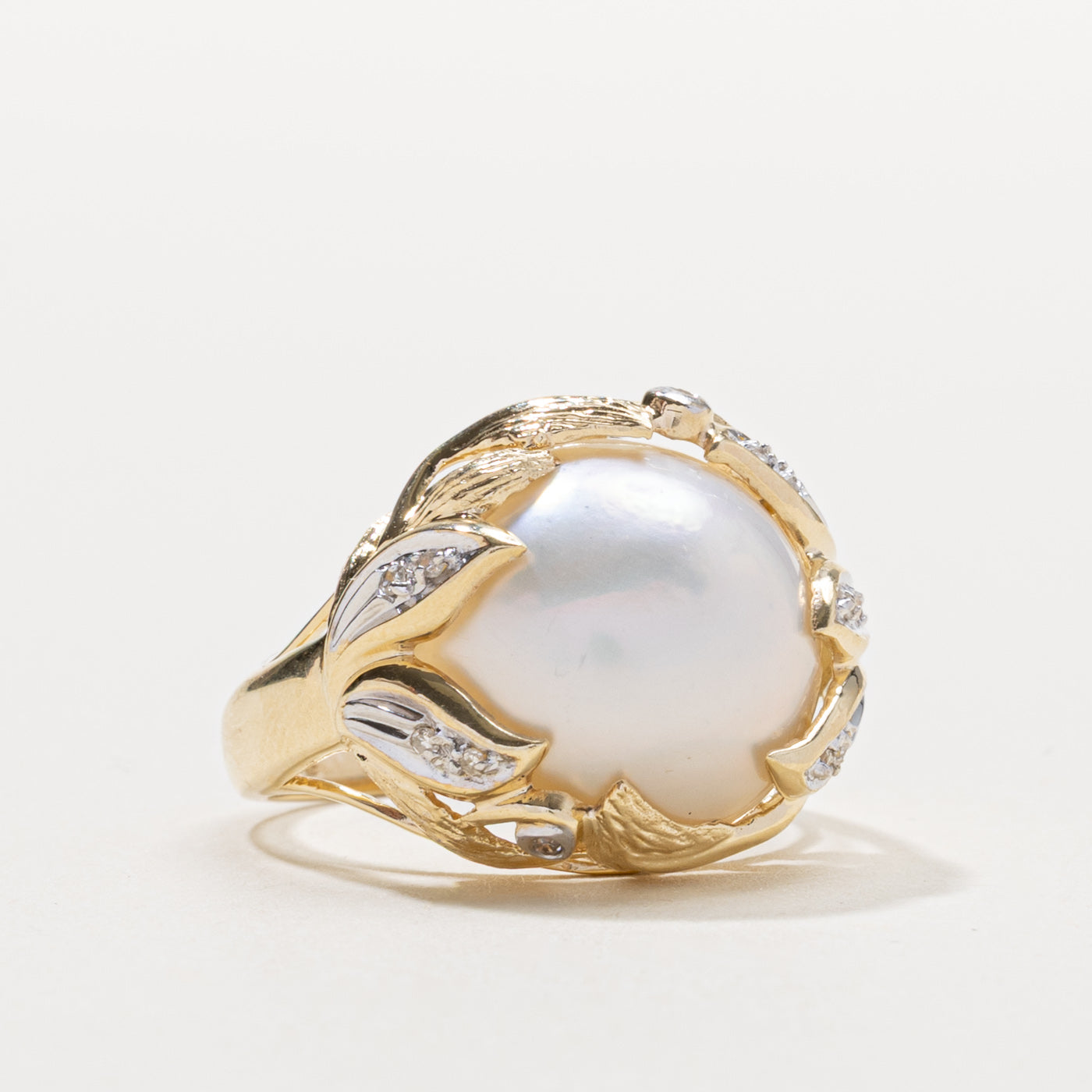 14k Mabé Pearl Floral Cocktail Ring | SZ 8.25