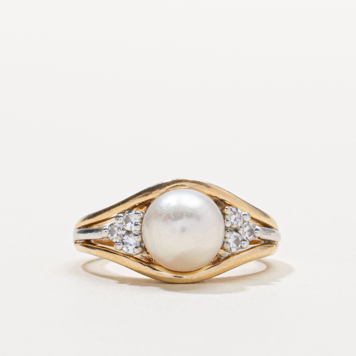 14k Pearl & Diamond Accented Tapered Ring | SZ 5.5