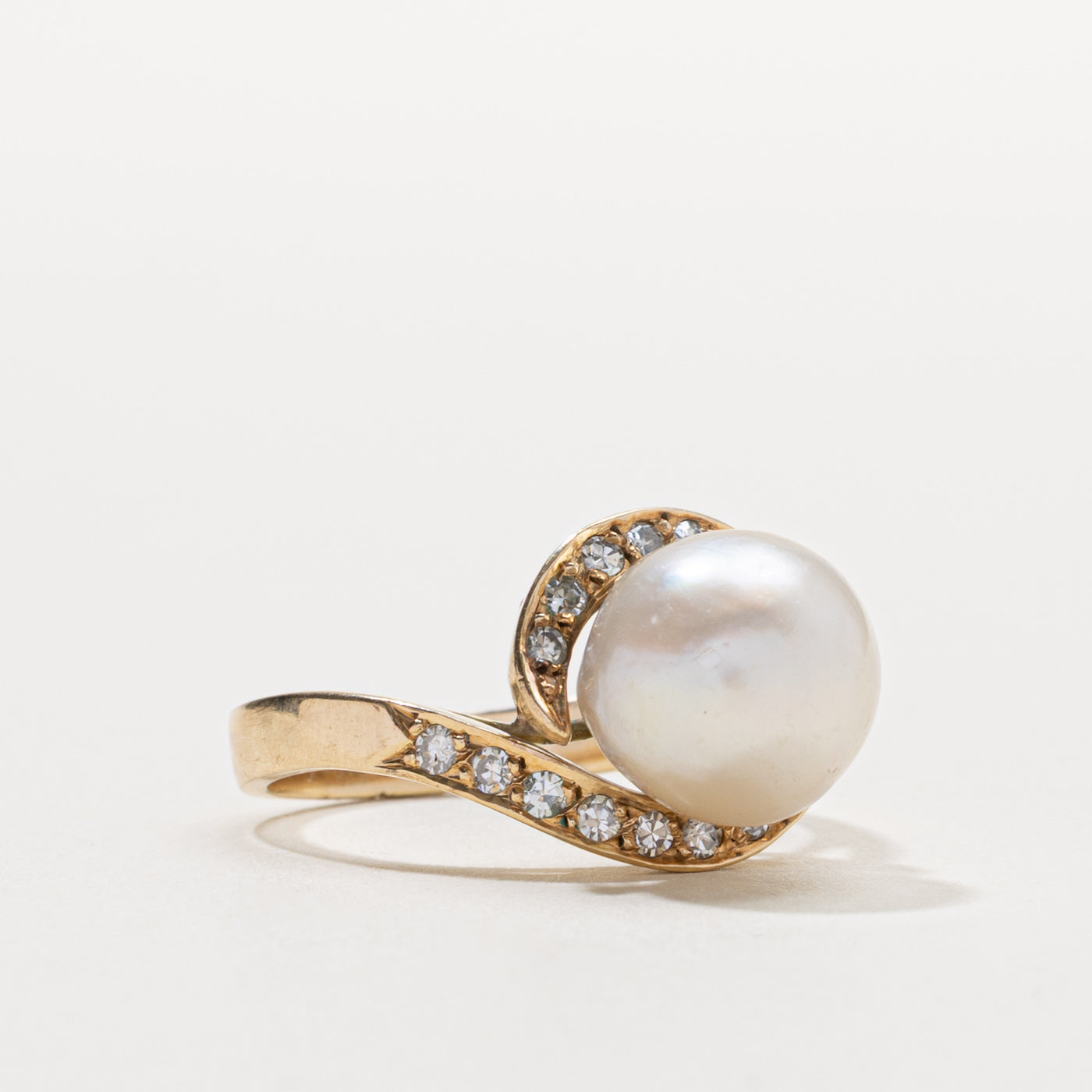 14k Pearl & Diamond Bypass Ring | SZ 8.5