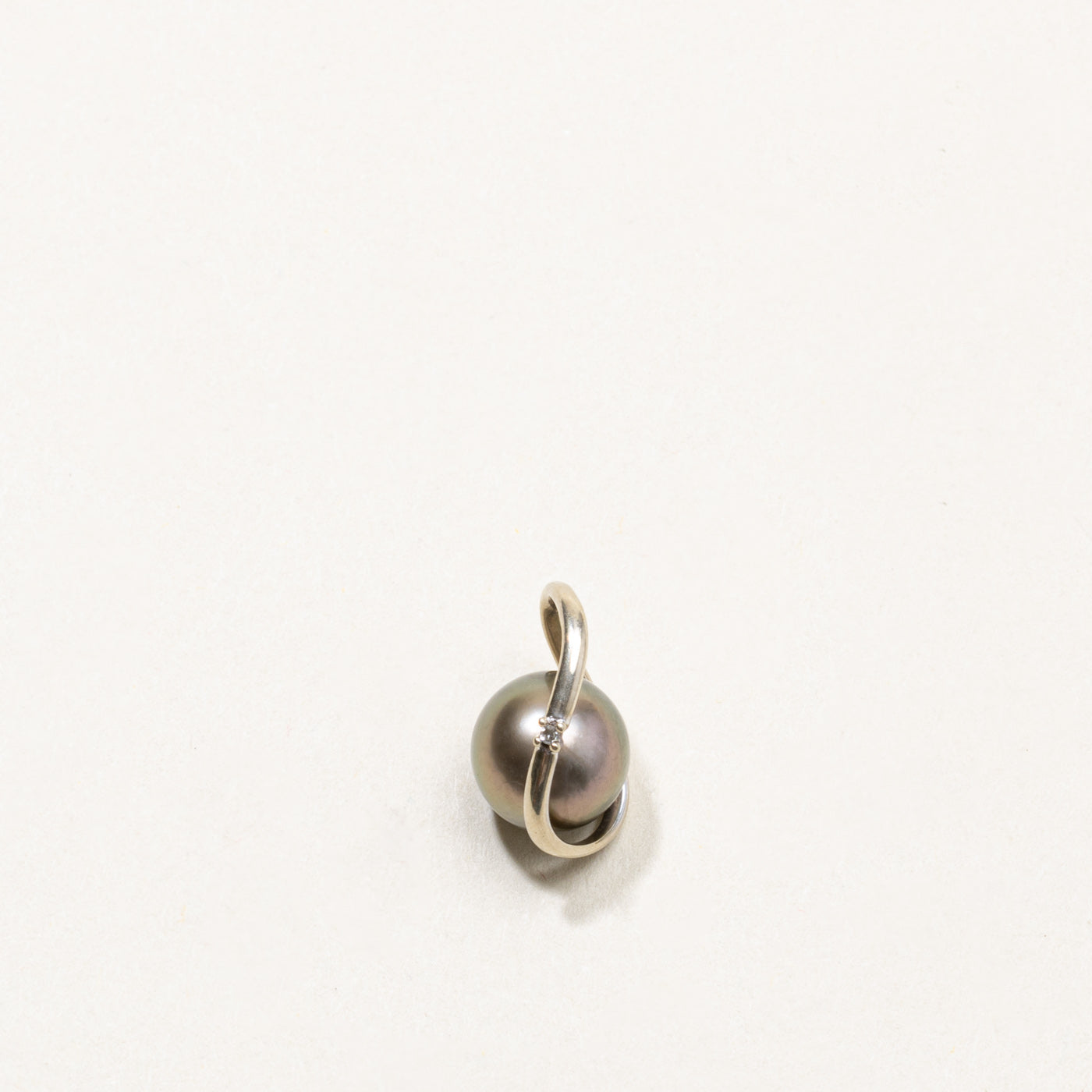 14k Pearl & Diamond Pendant