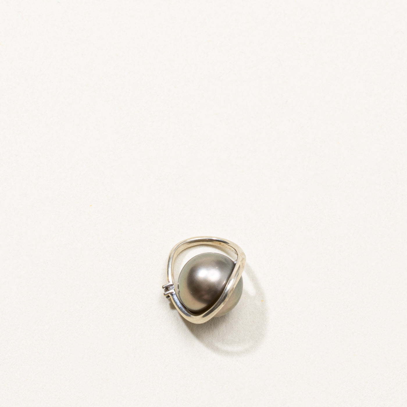14k Pearl & Diamond Pendant