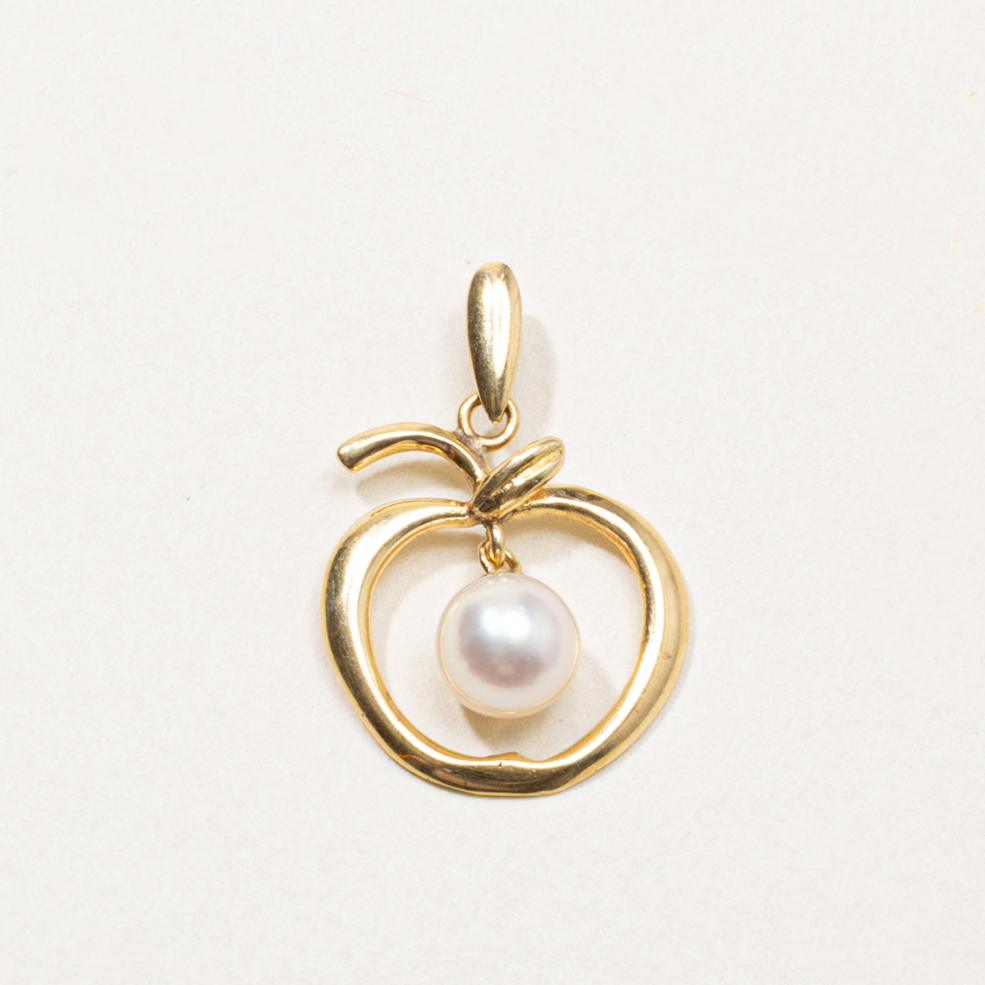 18k Pearl Apple Pendant