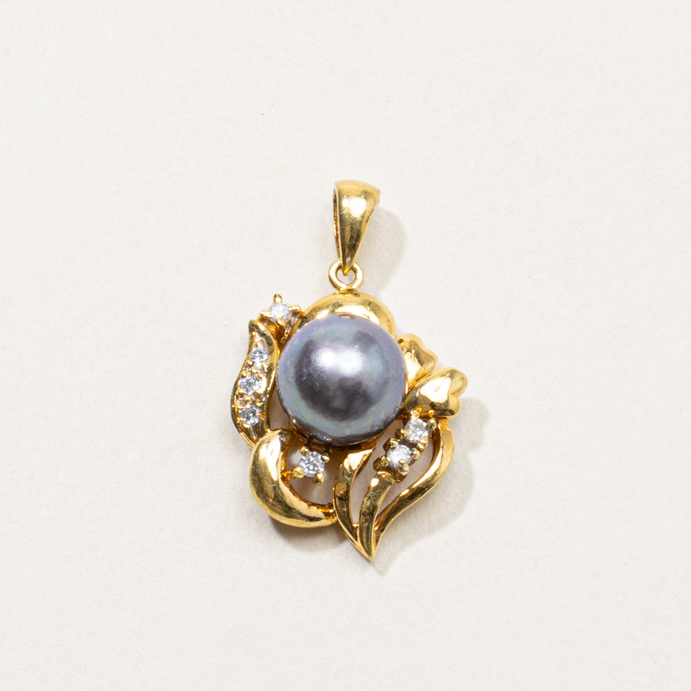 18k Pearl & Diamond Floral Pendant