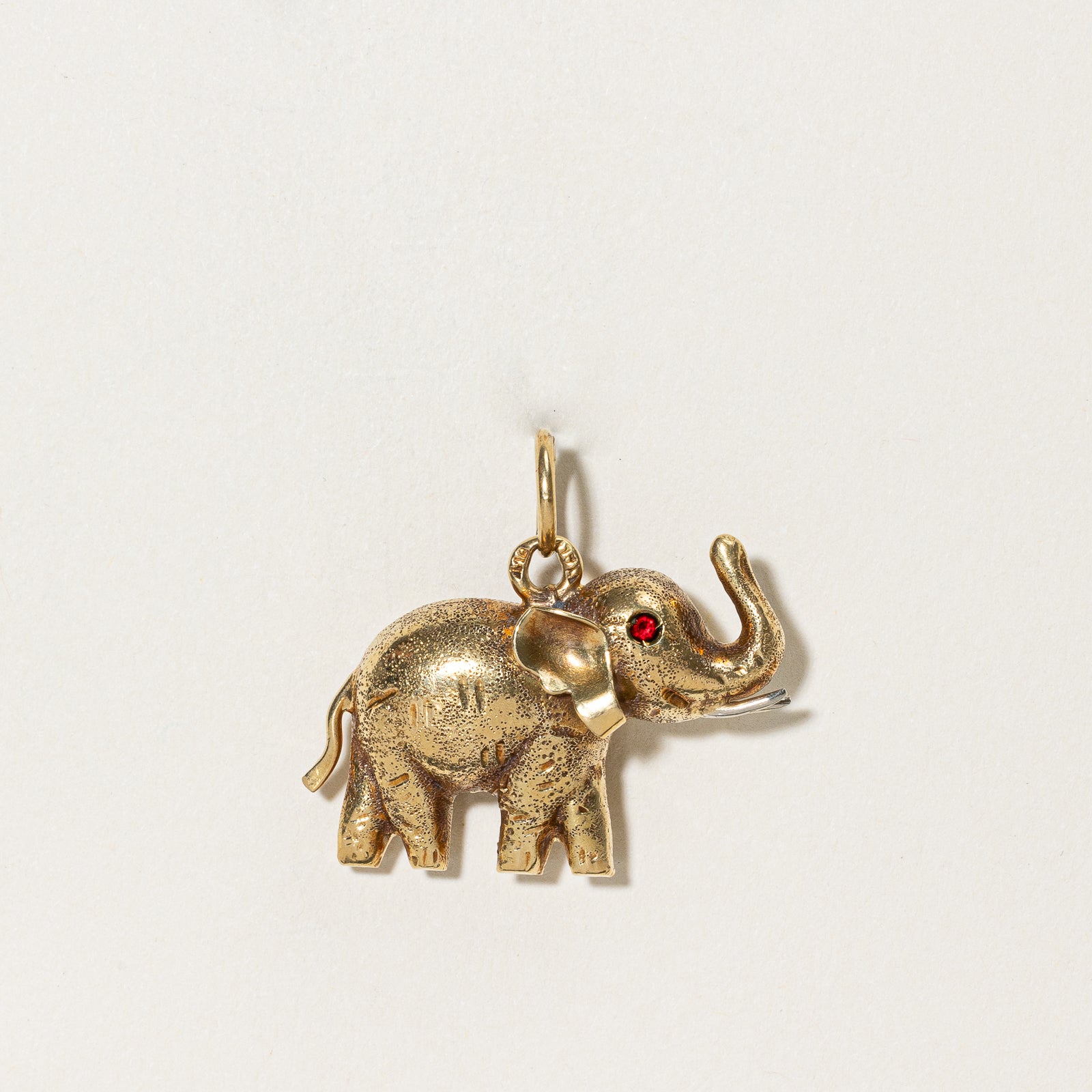 19k Yellow Gold Elephant Pendant | 0.06ctw |