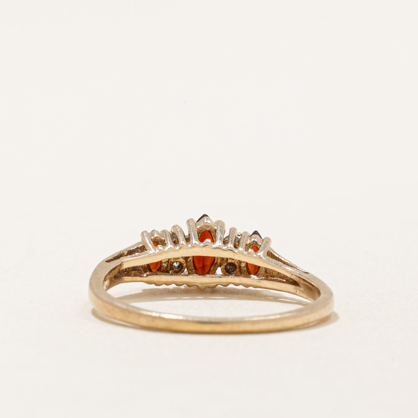 Garnet & Diamond Ring | 0.30ctw, 0.04ctw | SZ 6 |