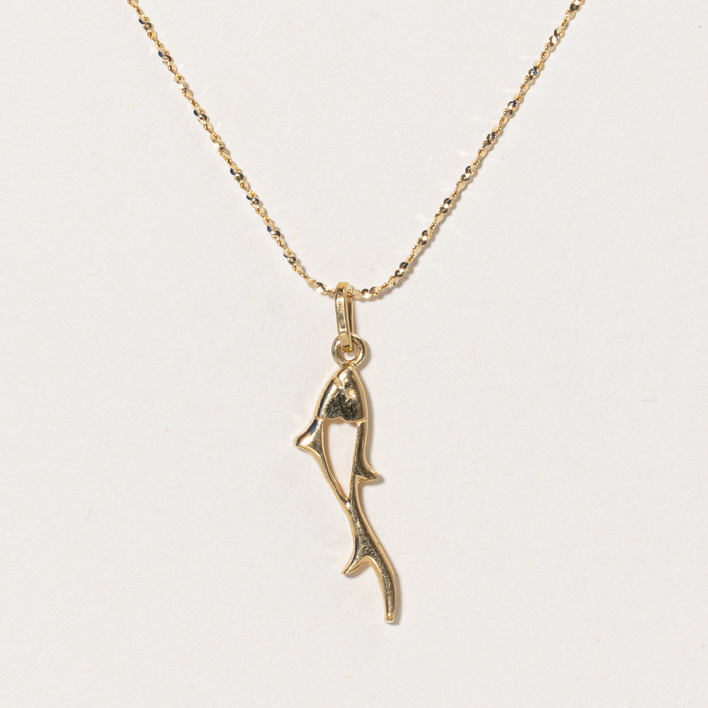 Collier et pendentif poisson en or jaune 18 carats | 40,6 cm | 