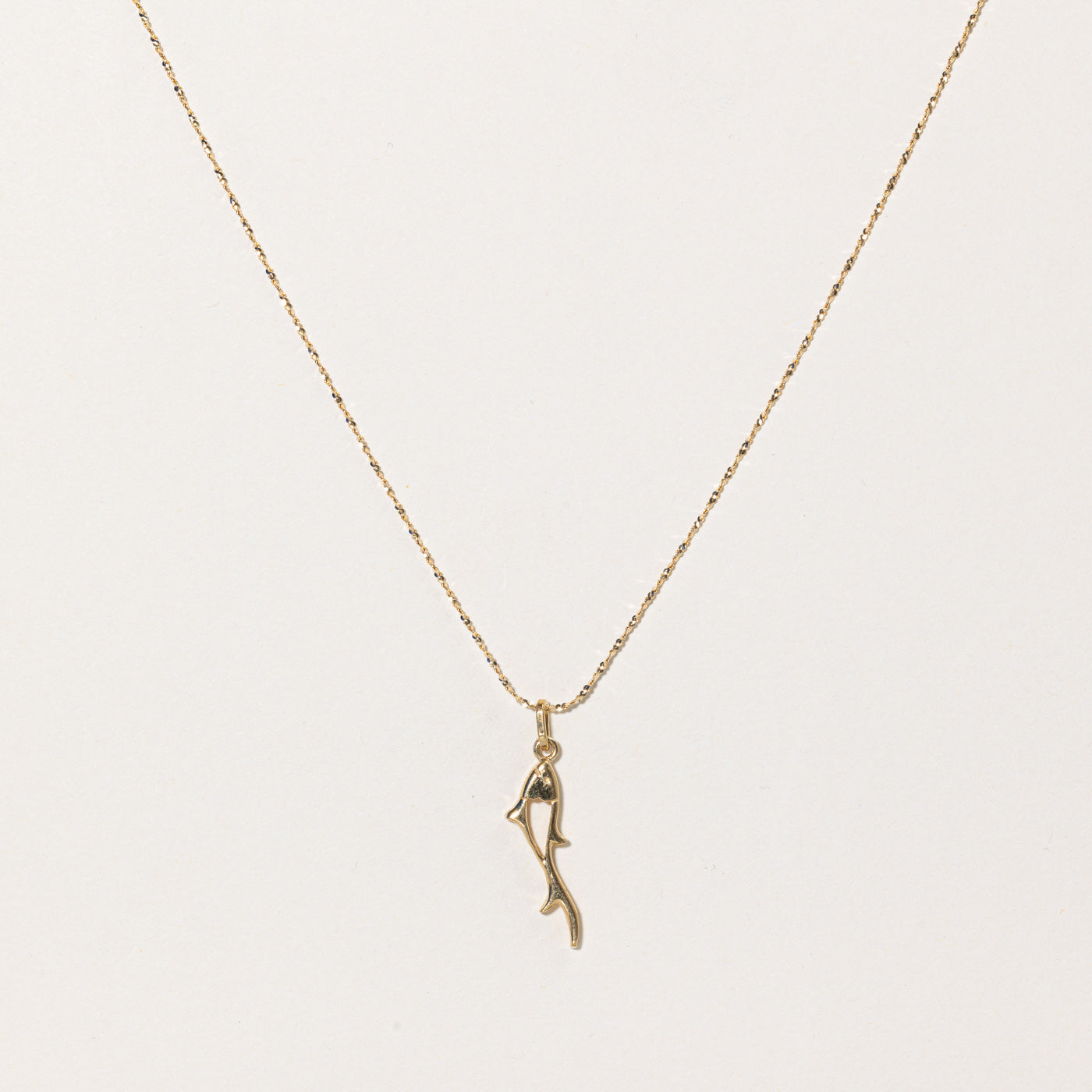 Collier et pendentif poisson en or jaune 18 carats | 40,6 cm | 