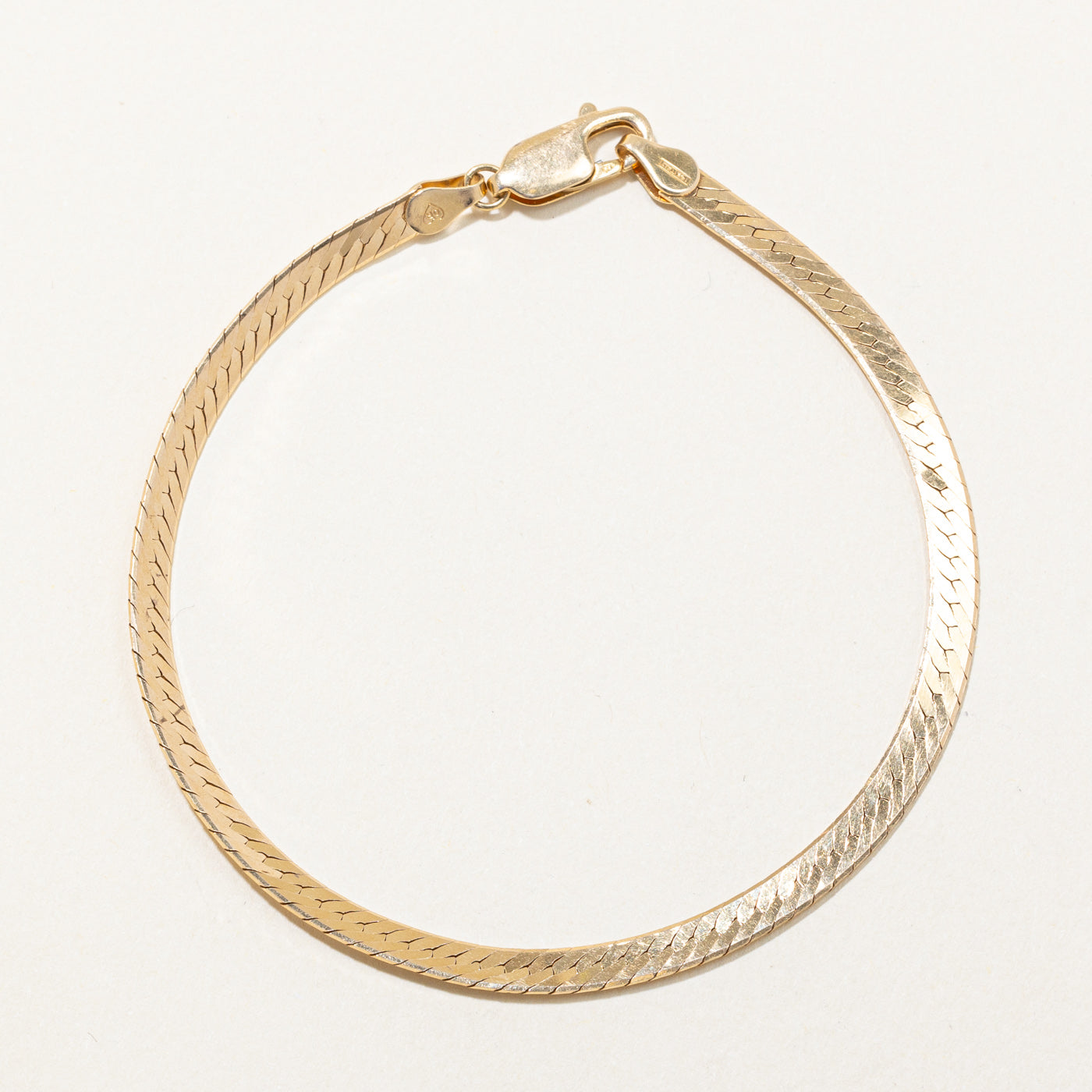 Bracelet à chevrons en or jaune 14 carats | 8 pouces | 