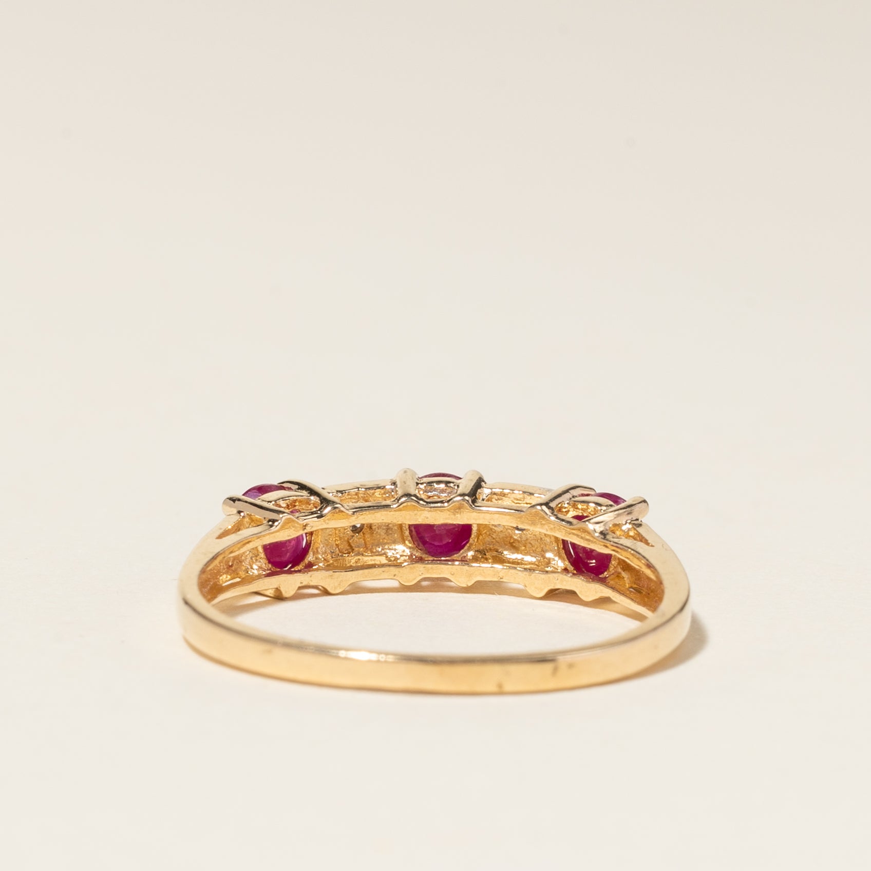 10K Yellow Gold Ruby & Diamond Ring | 0.63ctw, 0.01ctw | SZ 7.75 |