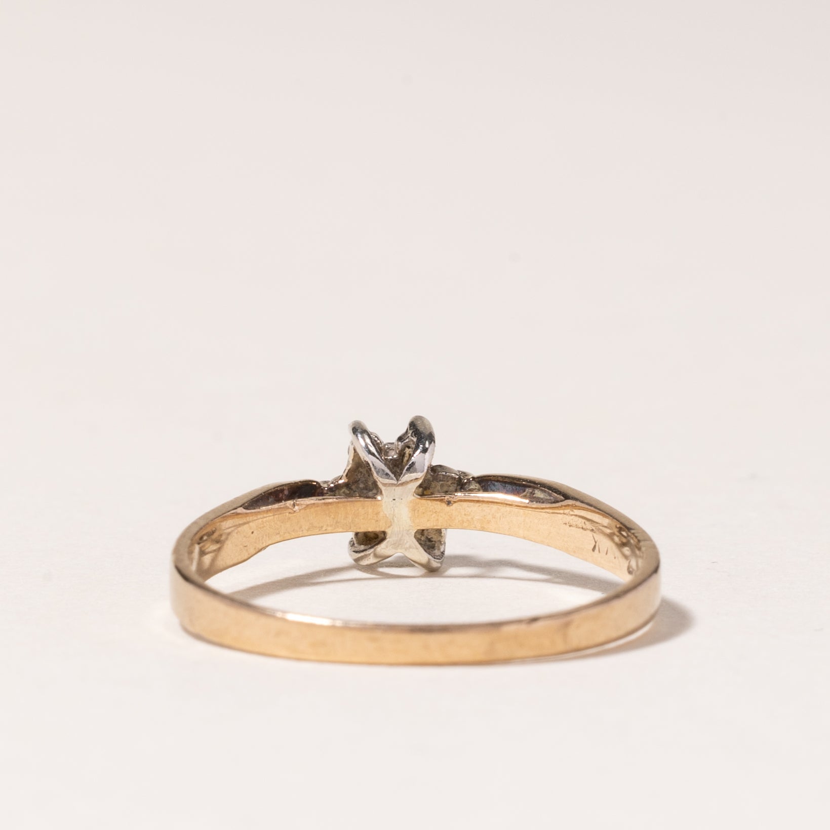 8k Yellow Gold Emerald & Diamond Ring | 0.03ct, 0.03ctw | SZ5.75 |