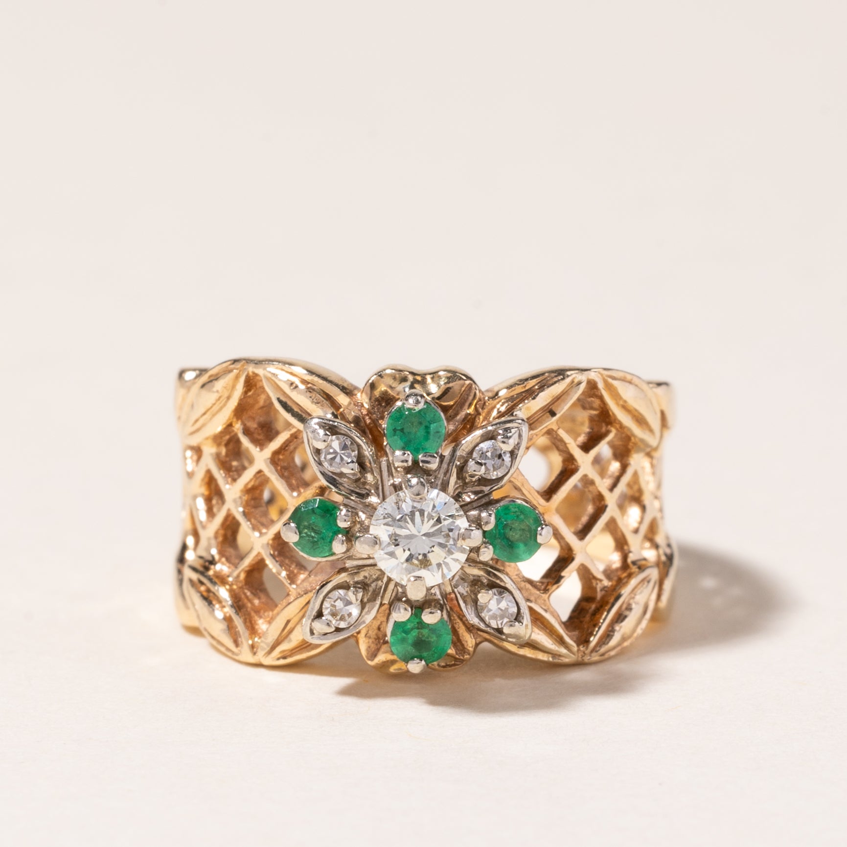 14K Yellow Gold Emerald & Diamond Ring | 0.11ctw, 0.16ctw | SZ 3.5 |