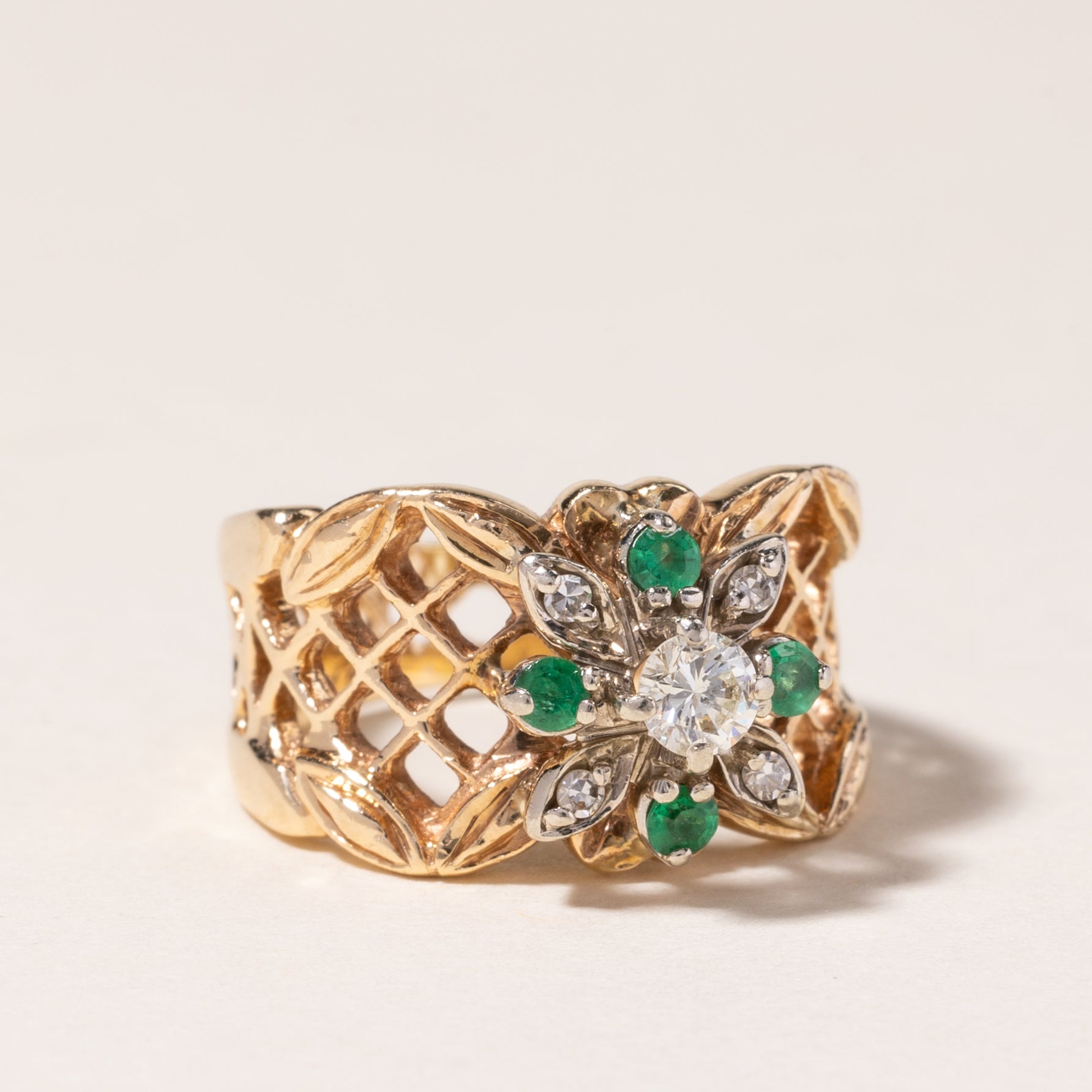 14K Yellow Gold Emerald & Diamond Ring | 0.11ctw, 0.16ctw | SZ 3.5 |