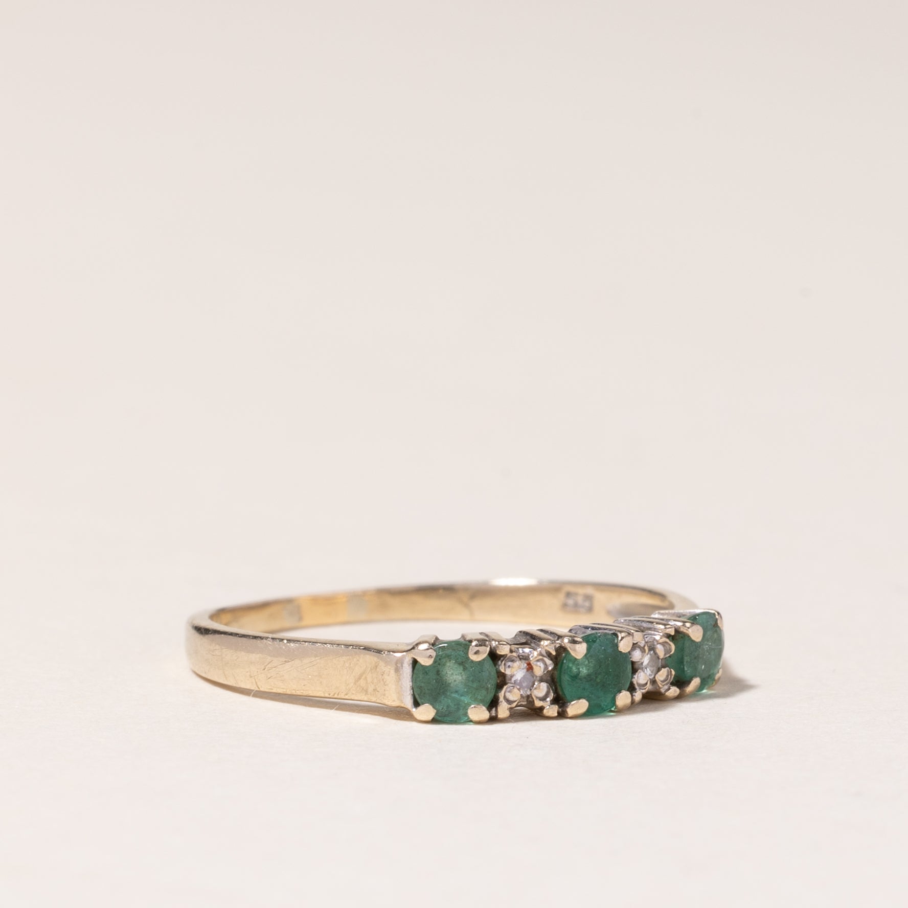 14K Yellow Gold Emerald & Diamond Band | 0.23ctw, 0.01ctw | SZ 6.25 |