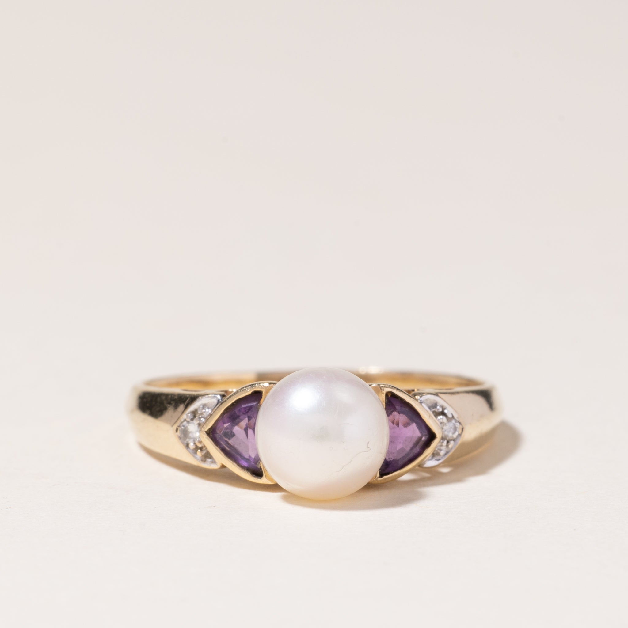 10K Yellow Gold Pearl & Amethyst Ring | 7mm, 0.44ctw, 0.01ctw | SZ 8.25 |