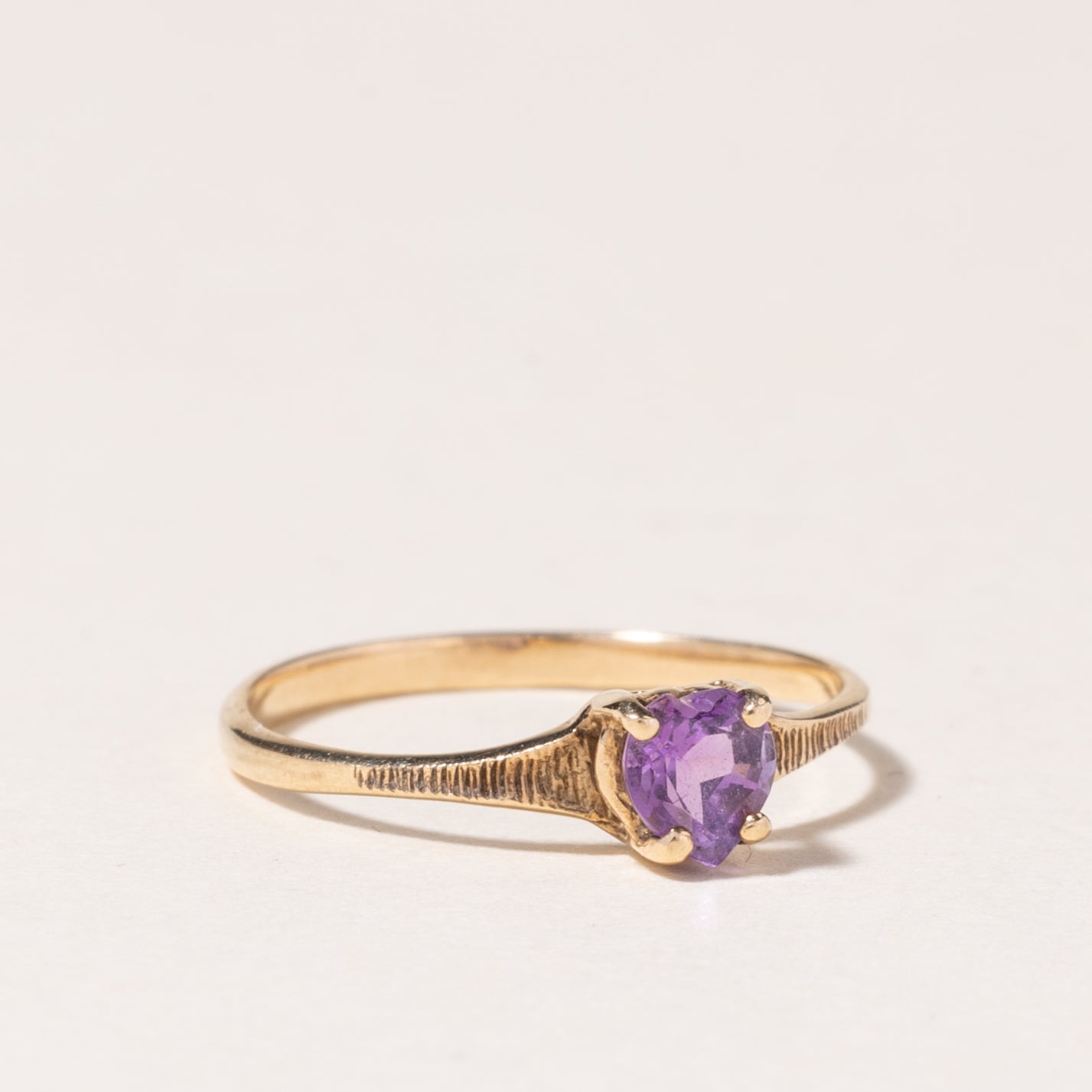 10K Yellow Gold Heart Cut Amethyst Ring | 0.23ct | SZ 2.75 |
