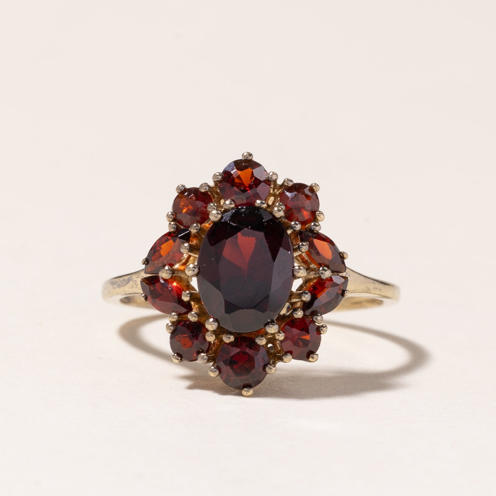 8K Yellow Gold Garnet Cluster Ring | 2.28ctw | SZ 6.25 |