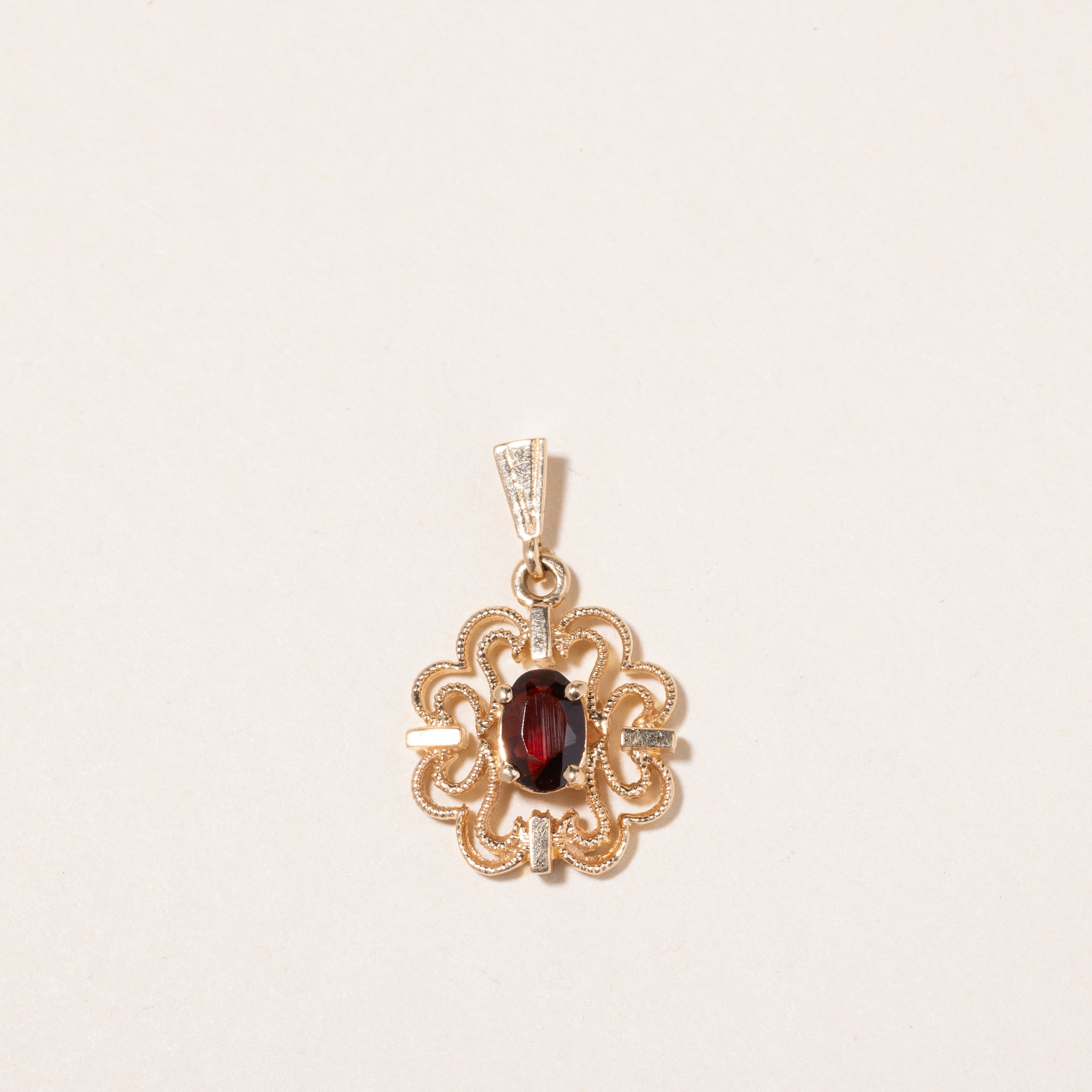 14K Yellow Gold Garnet Pendant | 0.40ct |