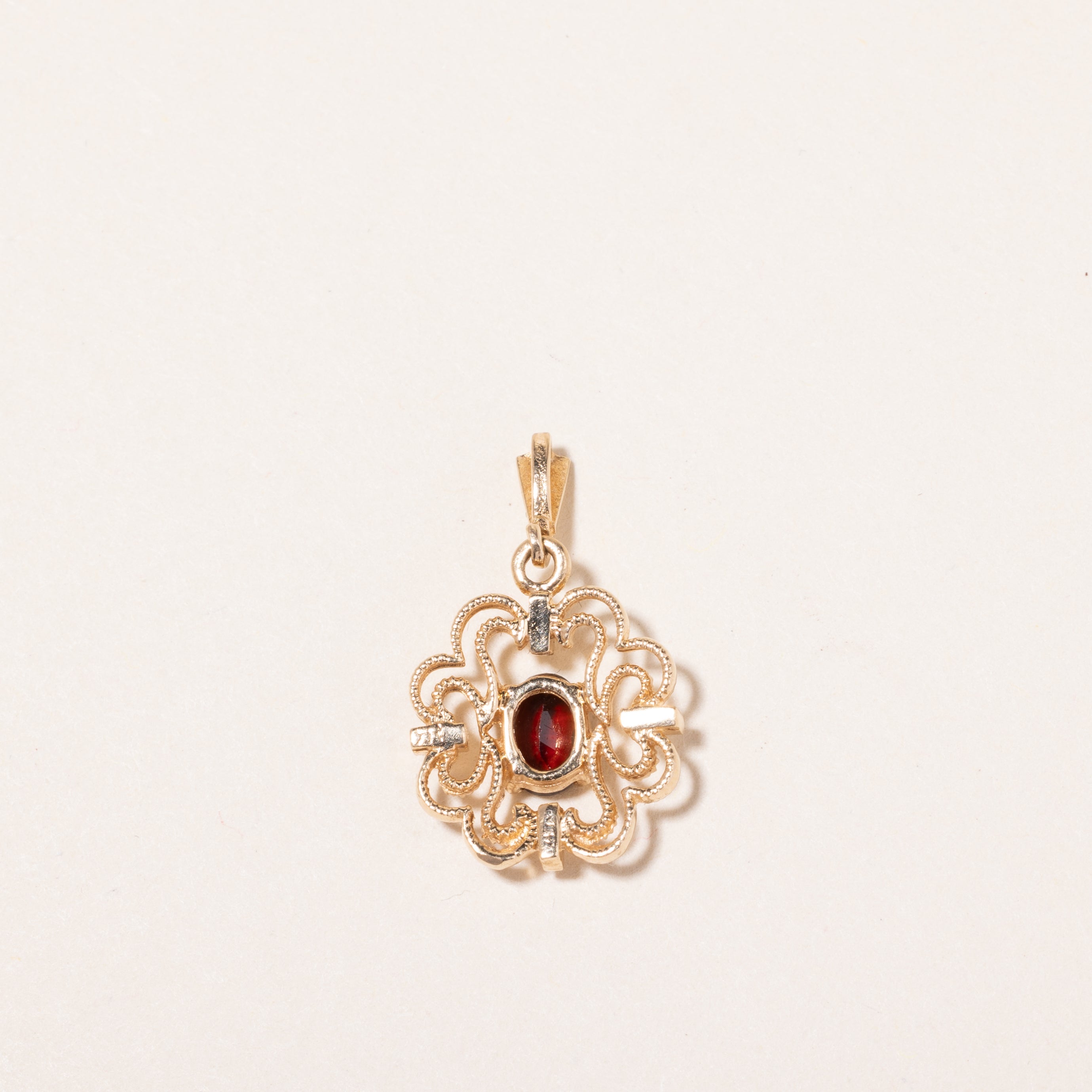 14K Yellow Gold Garnet Pendant | 0.40ct |