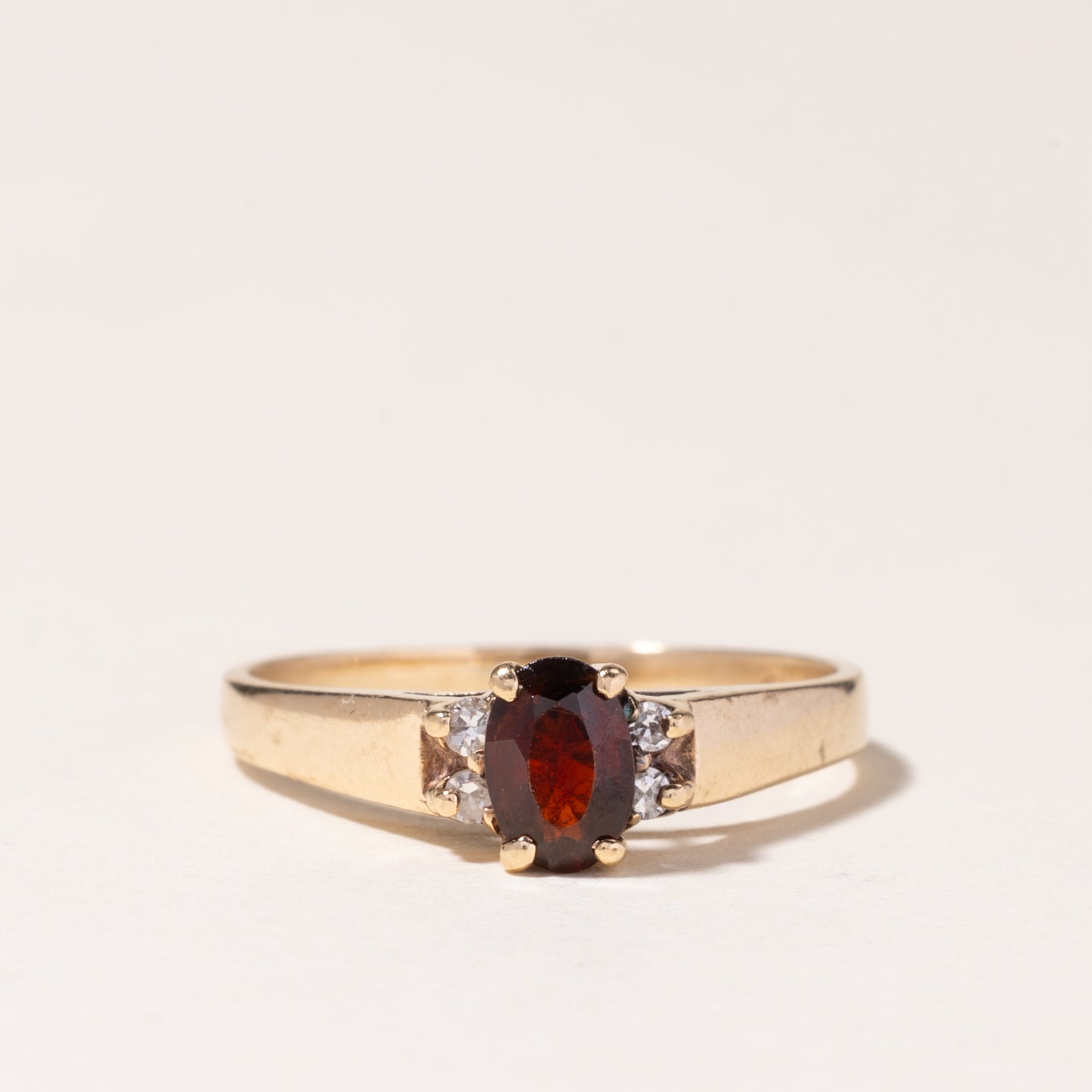 10K Yellow Gold Garnet & Diamond Ring | 0.47ct, 0.04ctw | SZ 9.5 |