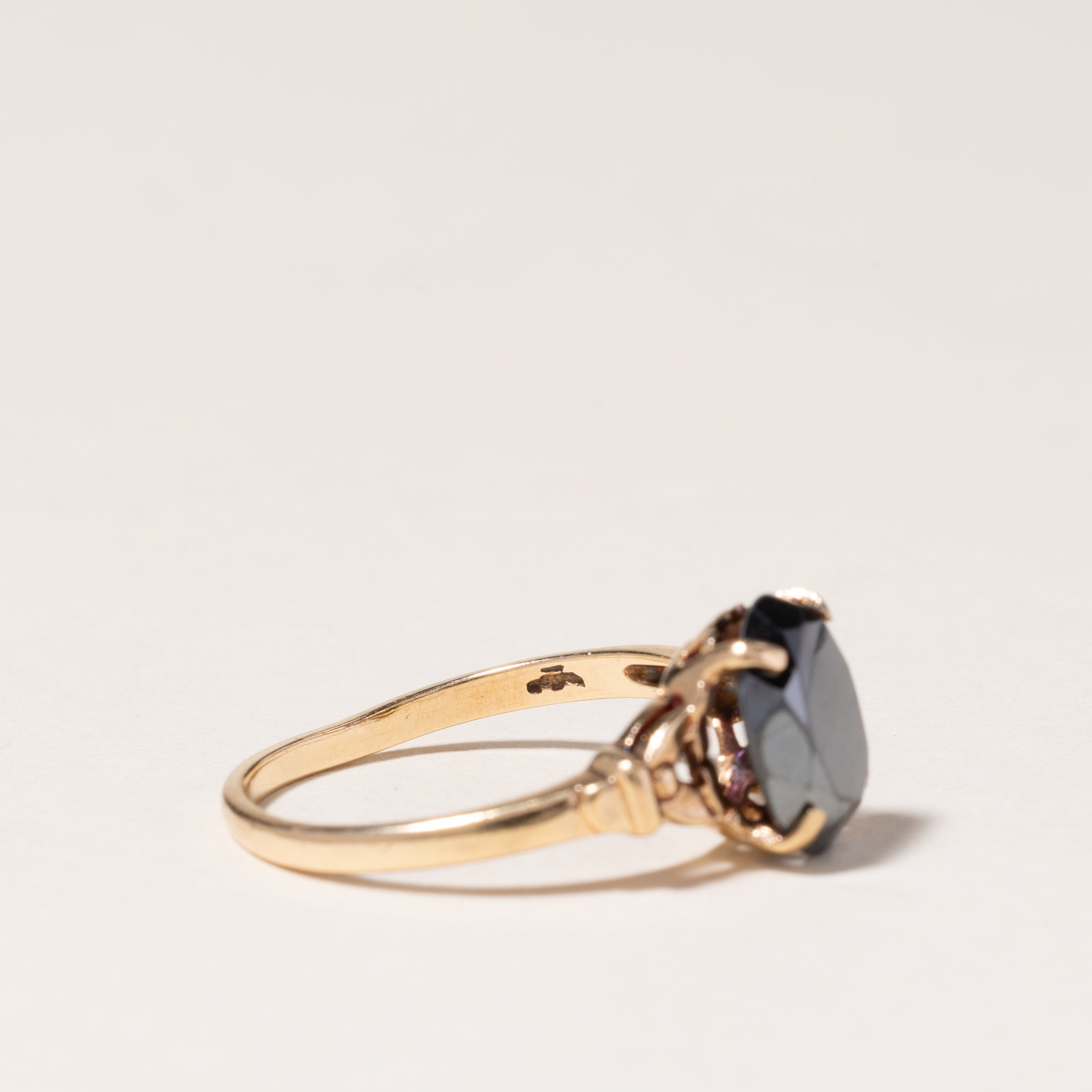 Bague en or jaune 10 carats et hématite | 1,76 ct | Taille 6,5 | 