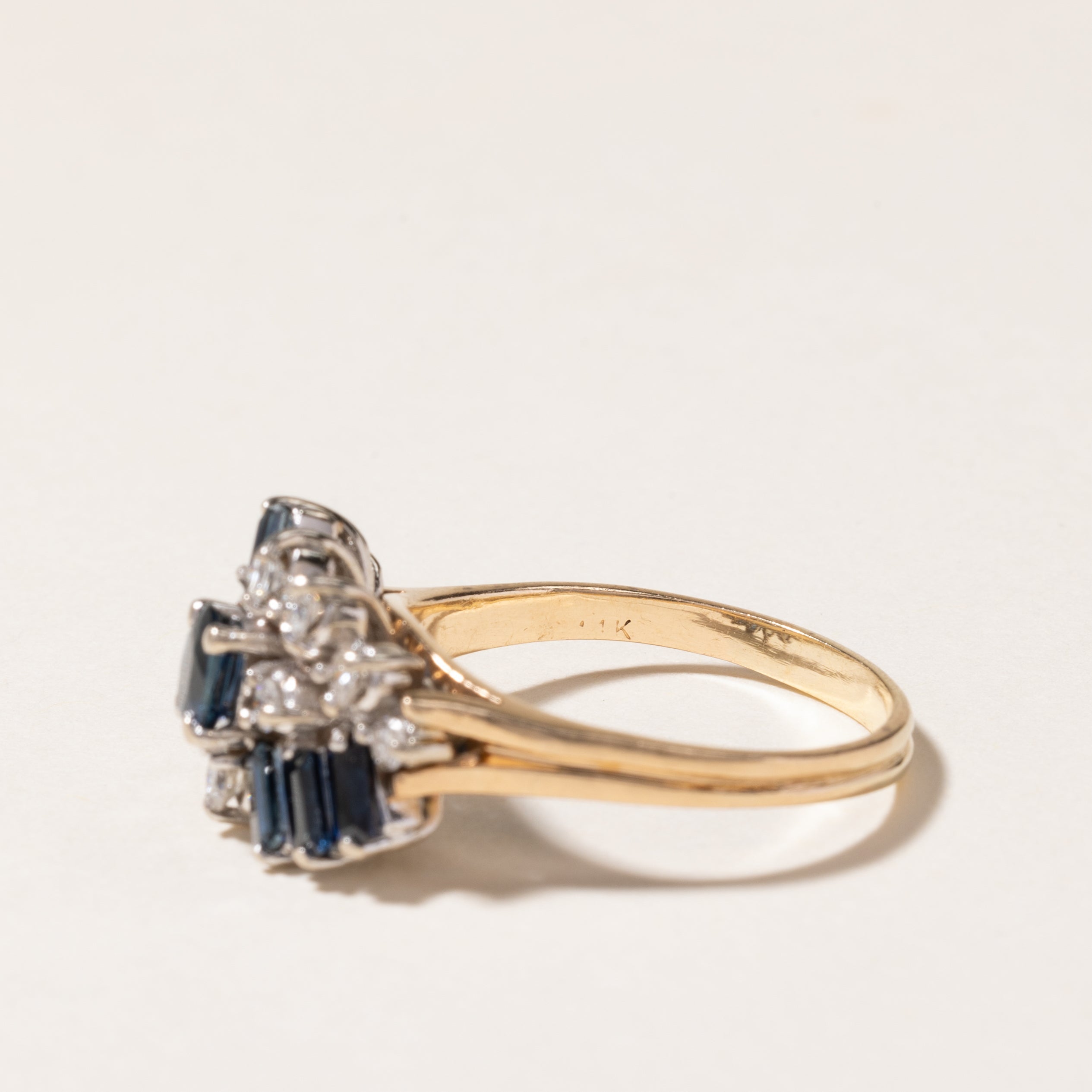 Bague cocktail en or 14 carats sertie de saphirs et de diamants | 1,03 ct, 0,25 ct | Taille 8 