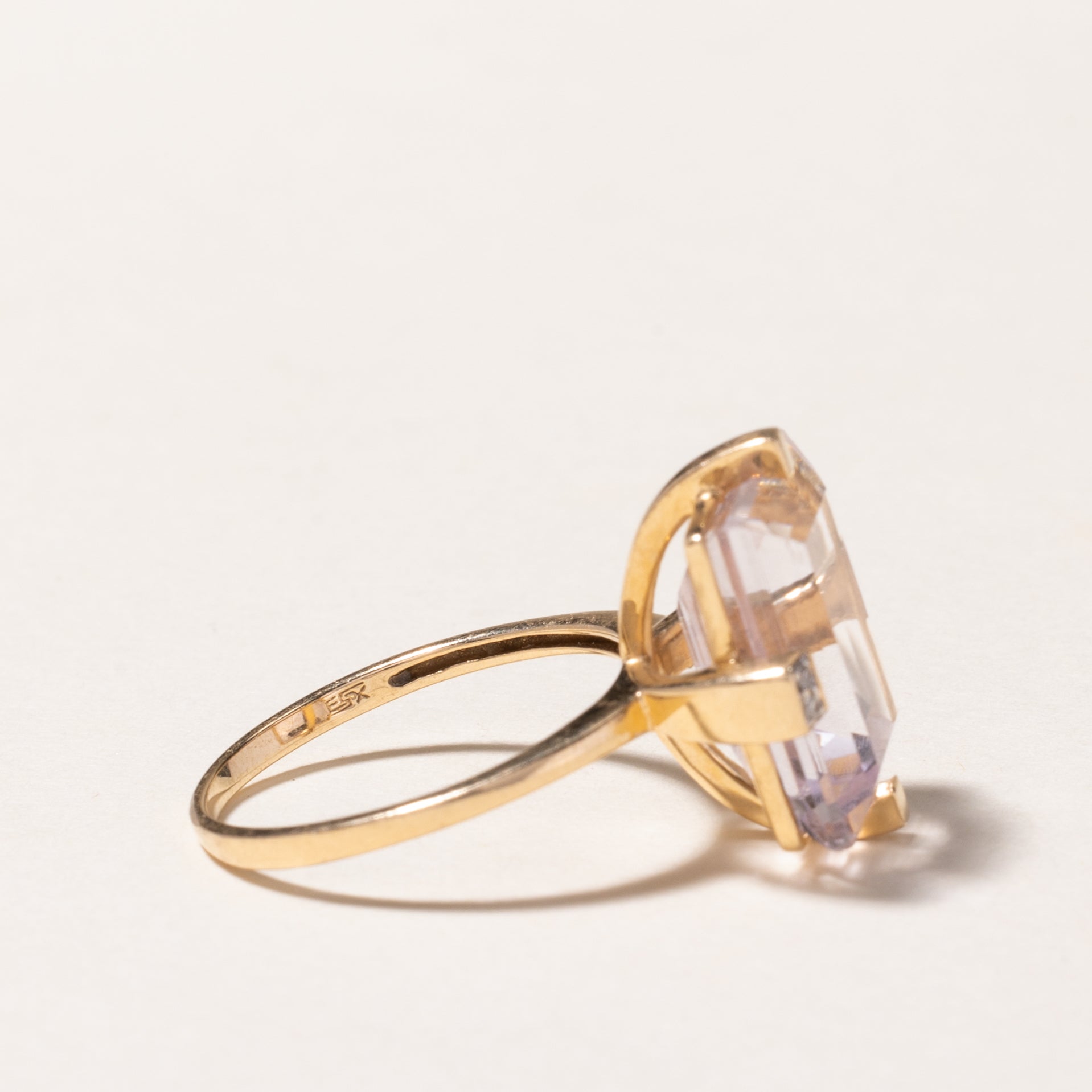 14K Amethyst & Diamond Cocktail Ring | 0.02ctw | SZ 7