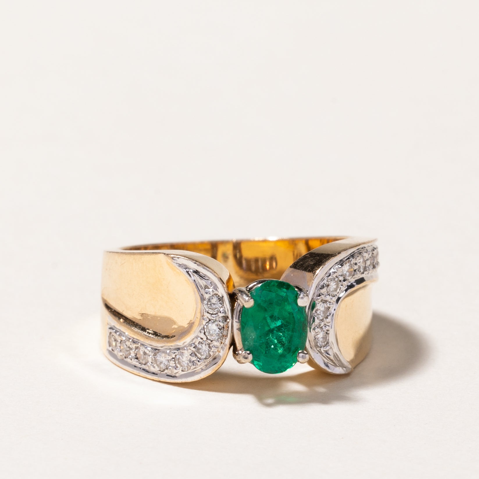 14k Oval Cut Emerald & Diamond Ring | 0.55ct, 0.24ctw | SZ 7