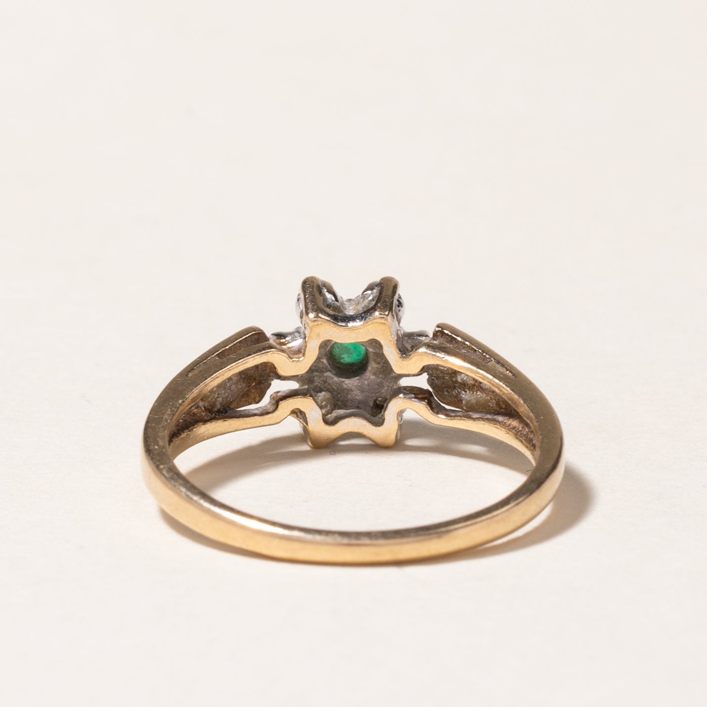 10K Emerald & Diamond Petal Ring | 0.065ct, 0.042ctw | SZ 4.75
