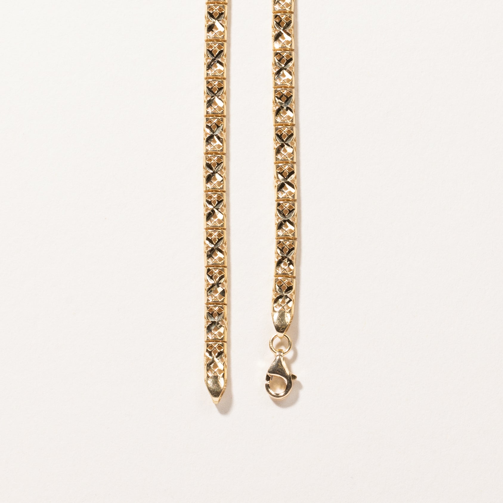 Collier tête de panthère en or jaune 18 carats et pierre verte | 45,7 cm 