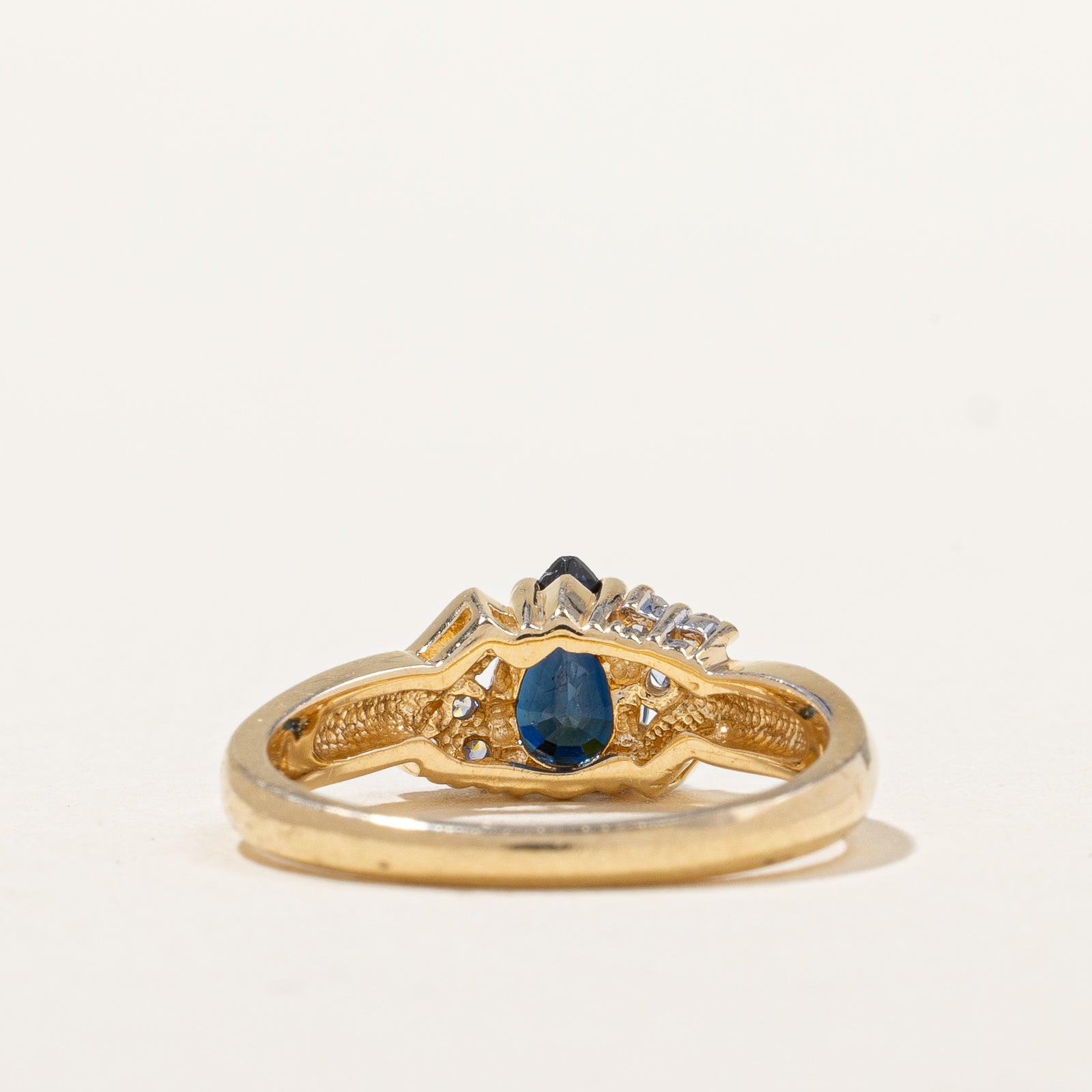 Blue Sapphire & Diamond Ring | 0.90ct, 0.06ctw | SZ 5.75 |