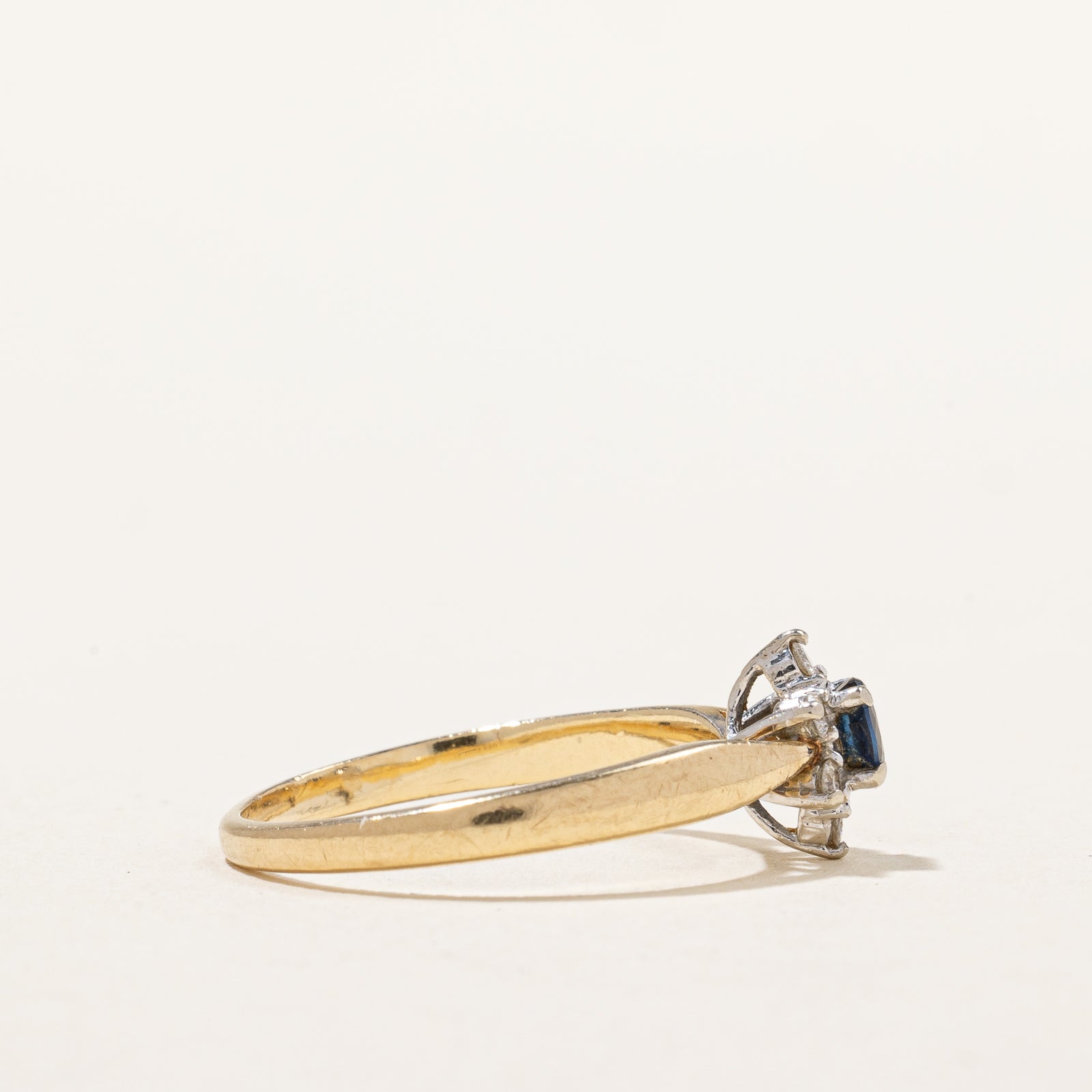 Blue Sapphire & Diamond Ring | 0.12ctw | SZ 6.25 |