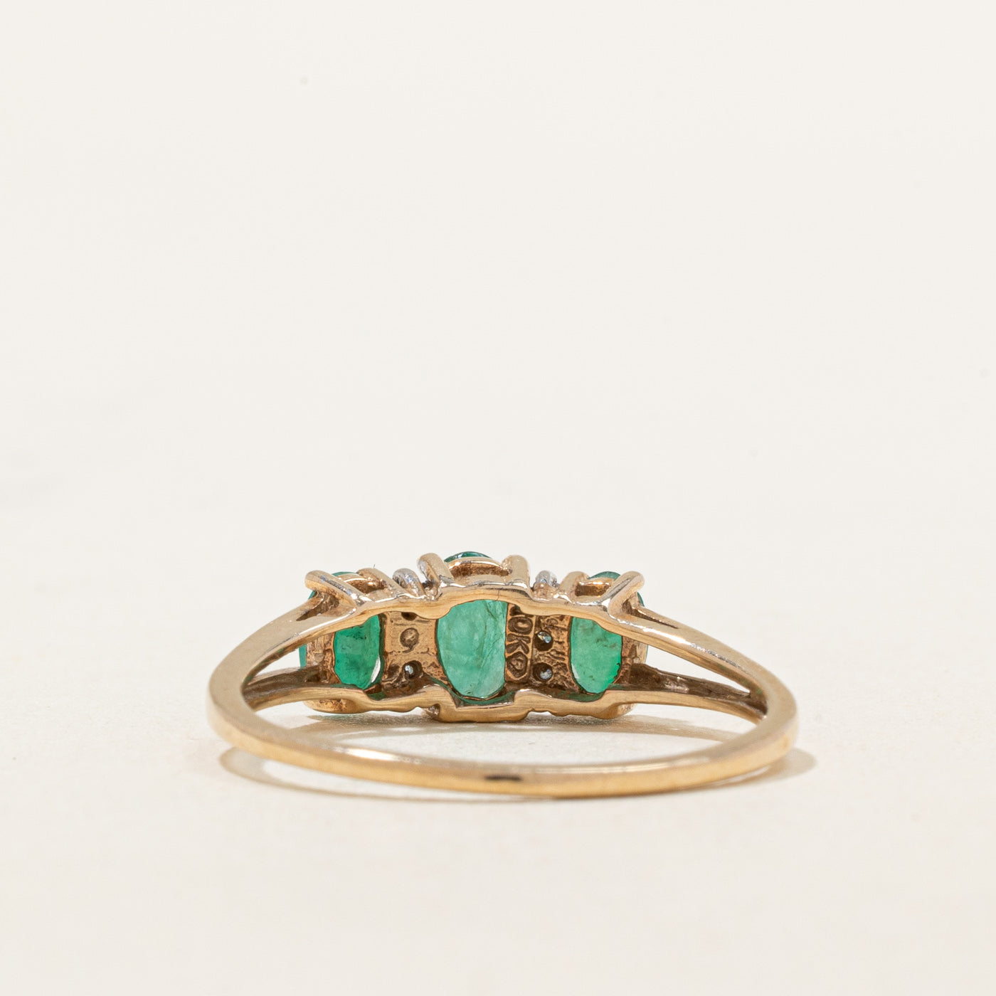 Emerald & Diamond Ring | 0.66ctw, 0.03ctw | SZ 8.75 |