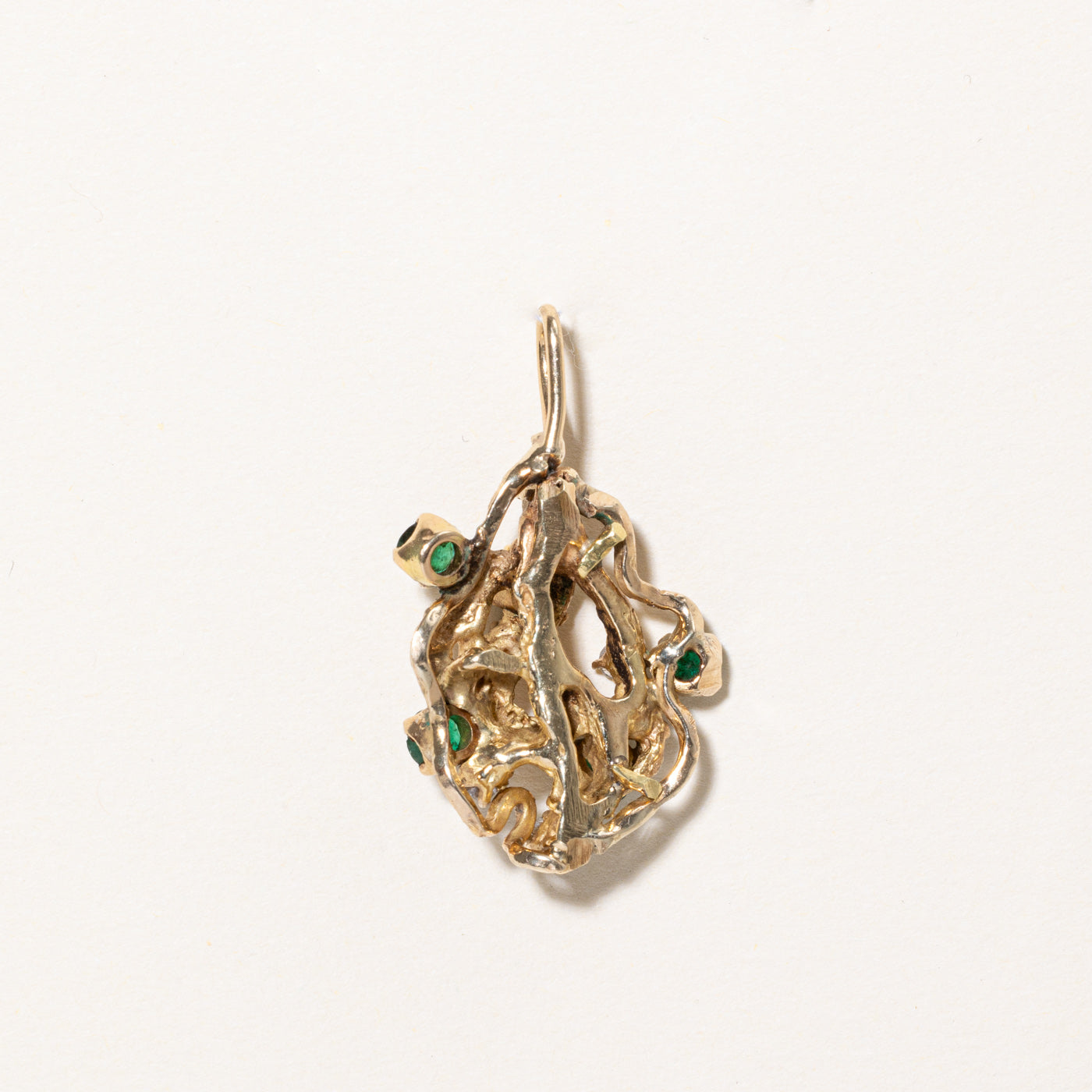 Emerald & Diamond Pendant | 0.70ctw, 0.22ctw |