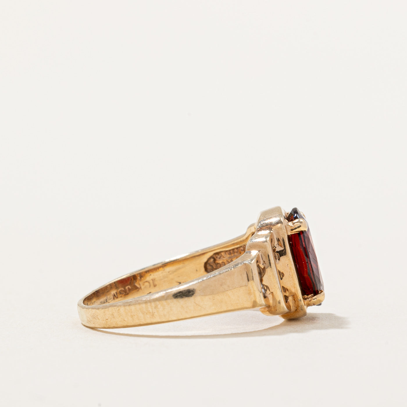 Garnet & Diamond Ring | 2.25ct, 0.10ctw | SZ 6.25 |